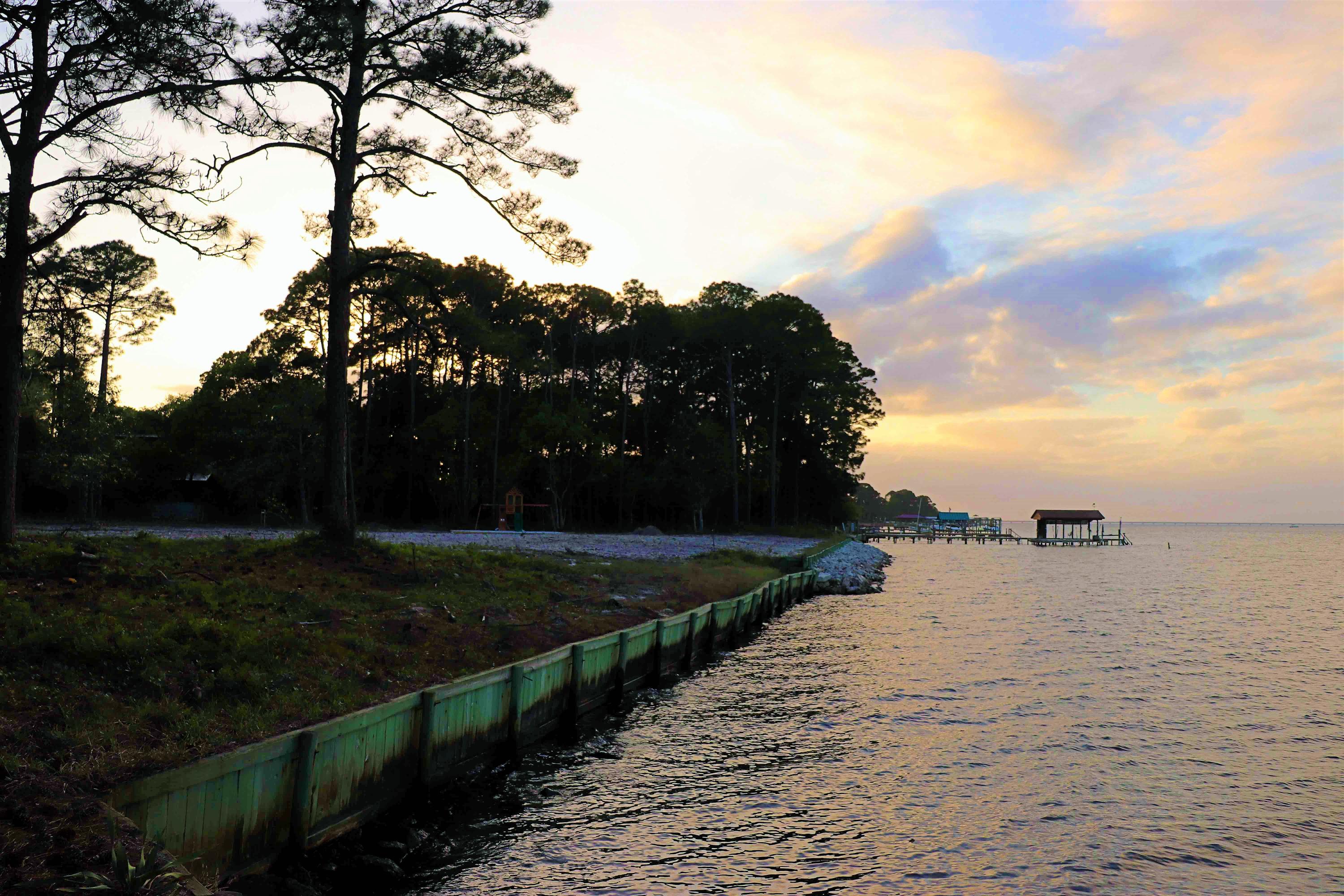 HOLIDAY SHORES ESTATES 1ST ADDN - Land