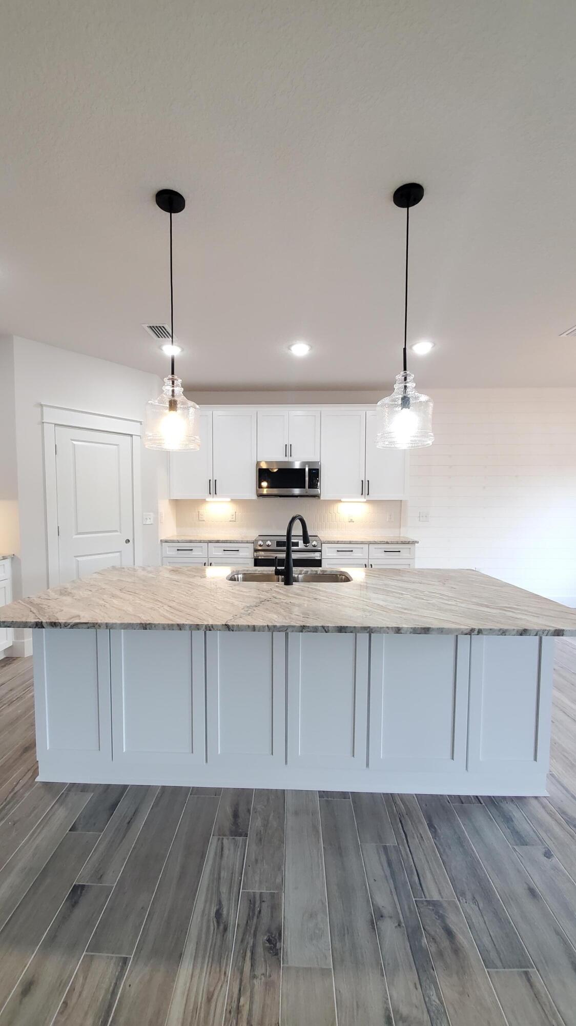 LAKE ARTHUR EST PH II - Residential