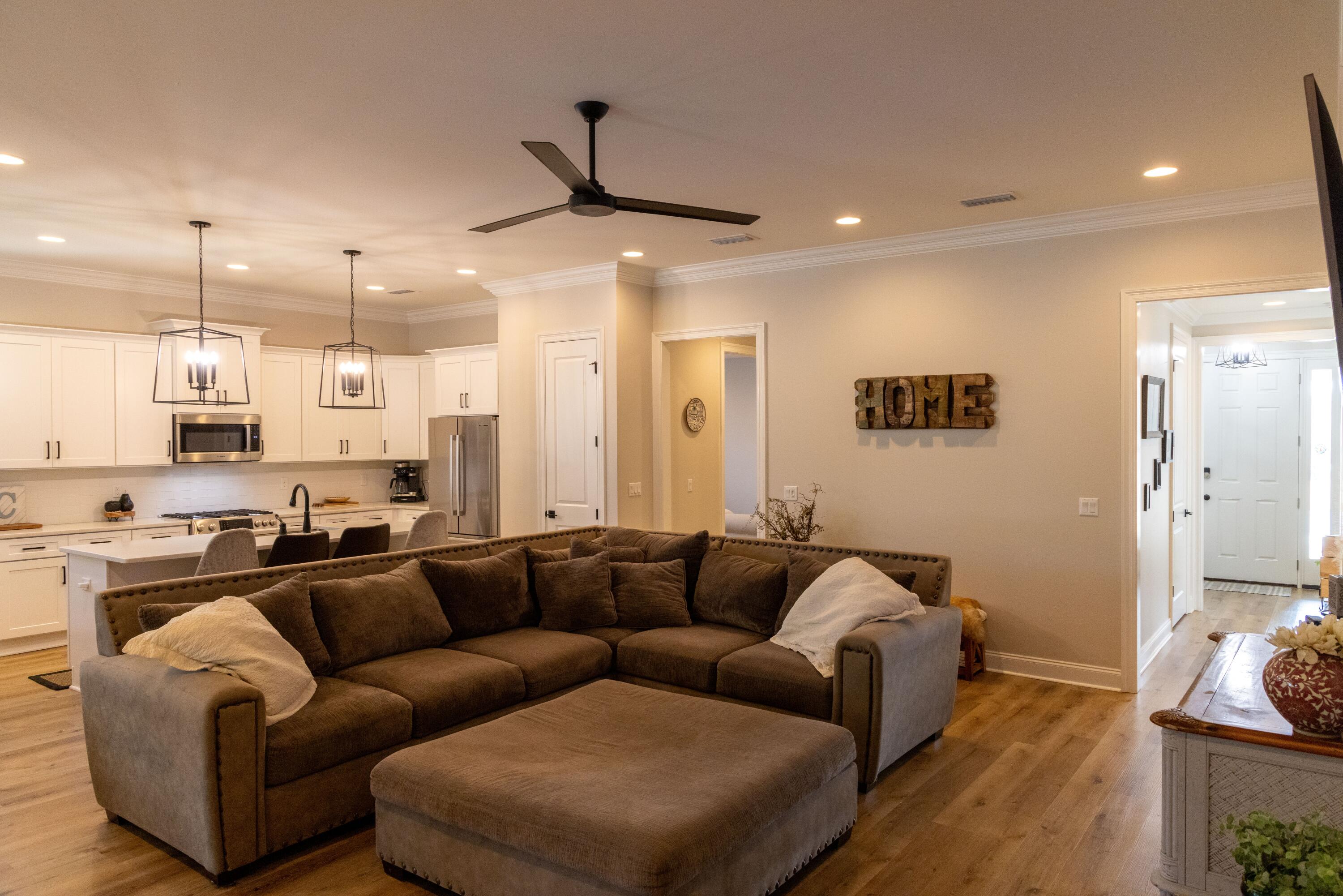 RAIDERS LANDING - Residential