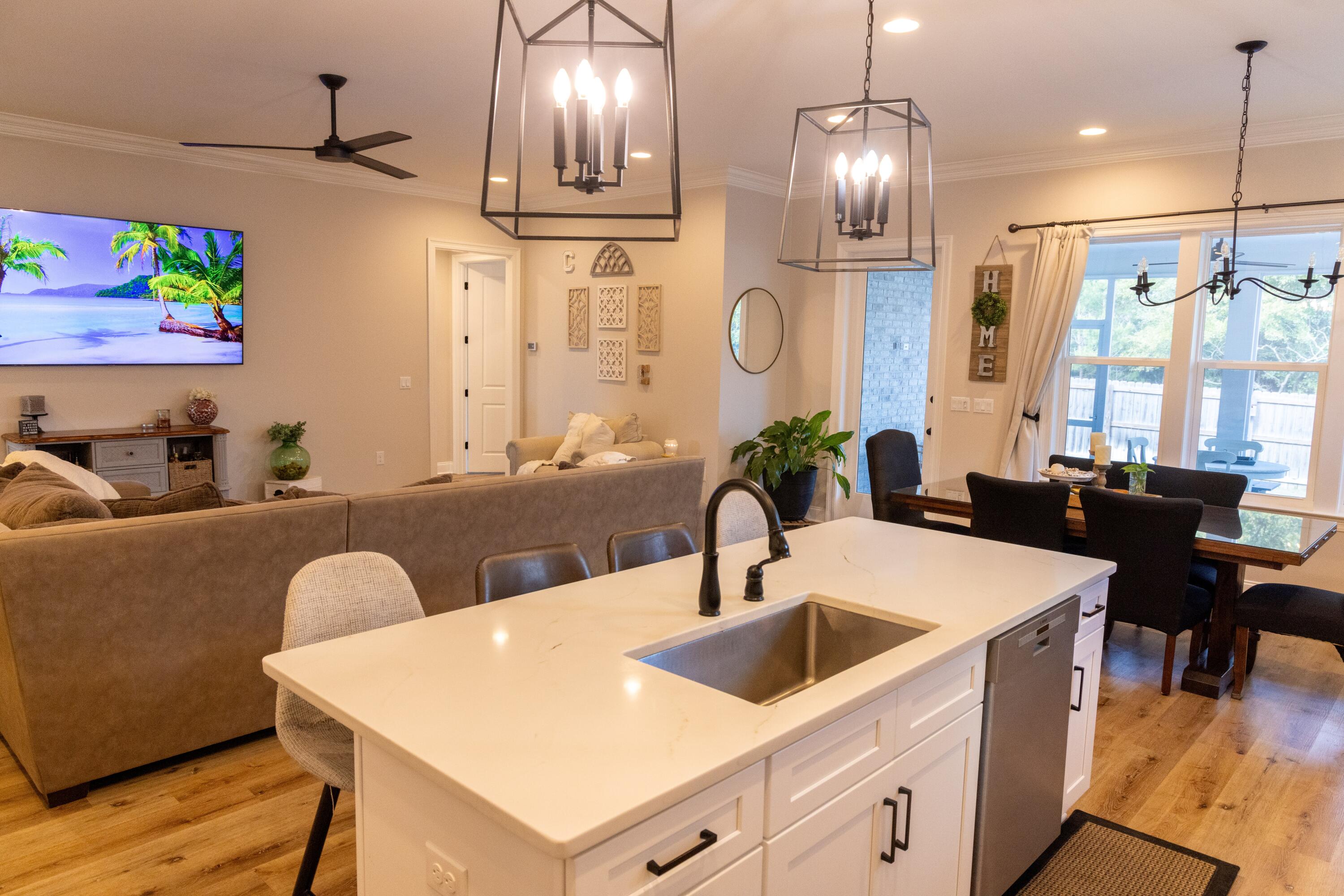 RAIDERS LANDING - Residential