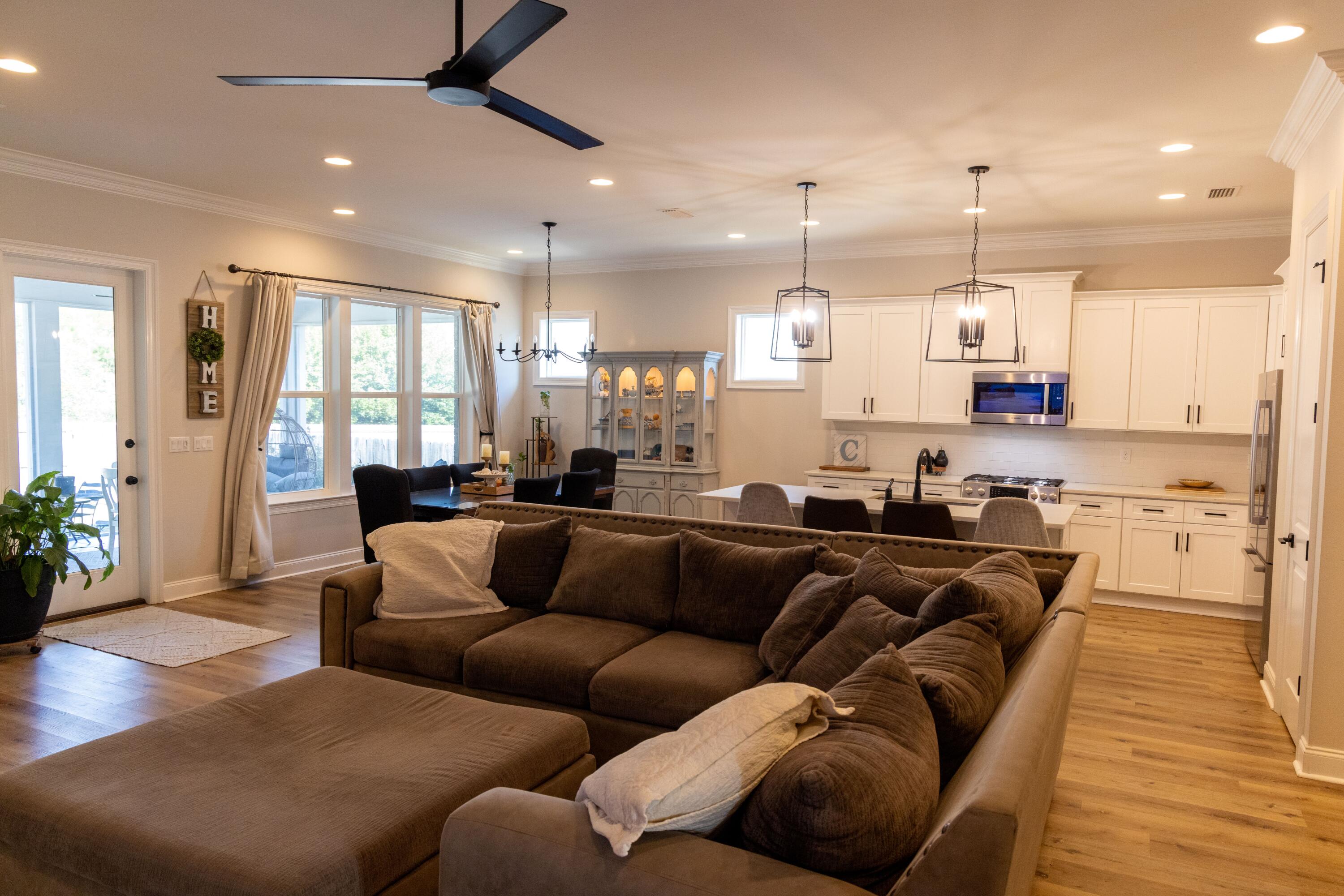 RAIDERS LANDING - Residential