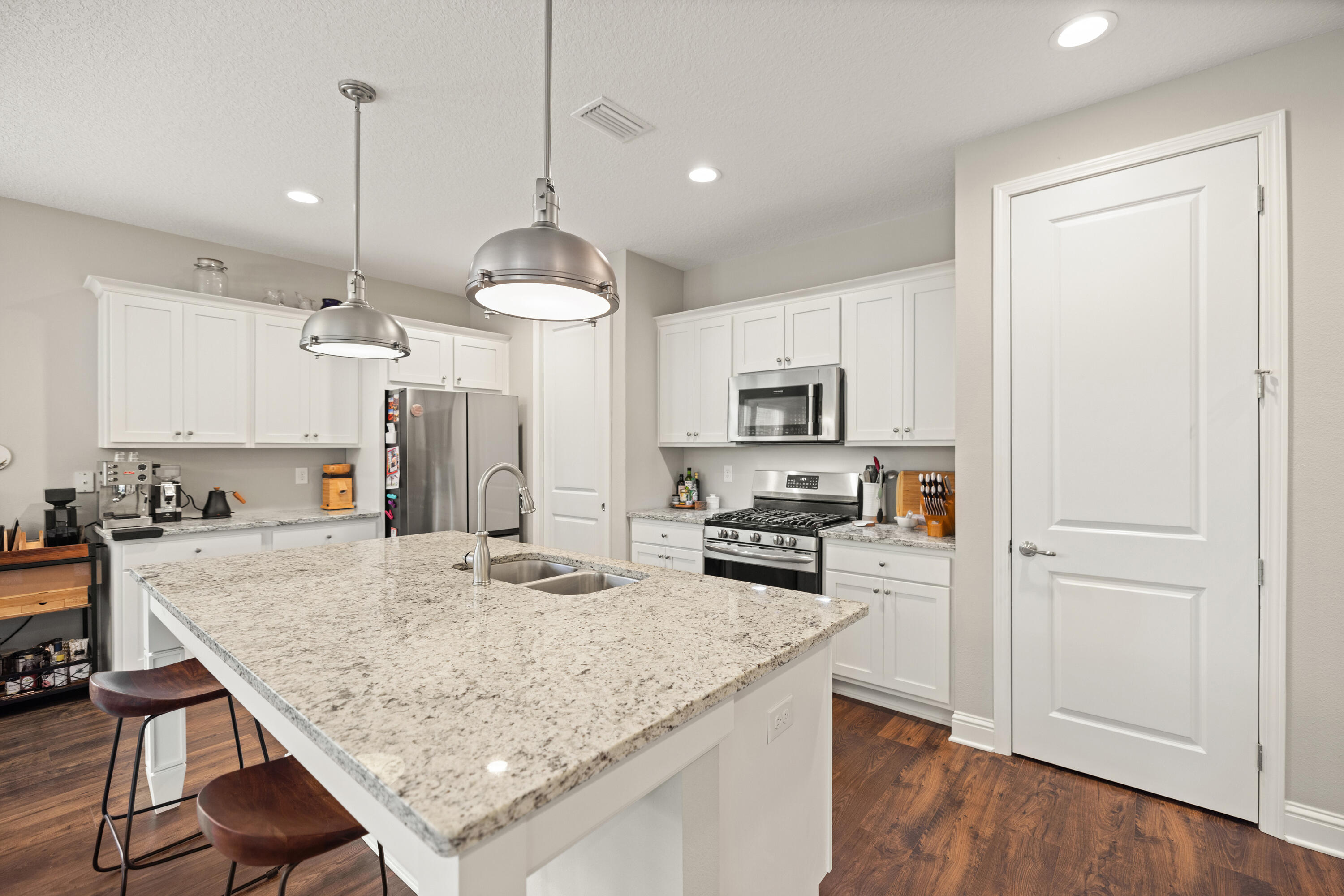 WALSH GLEN ESTATES - Residential