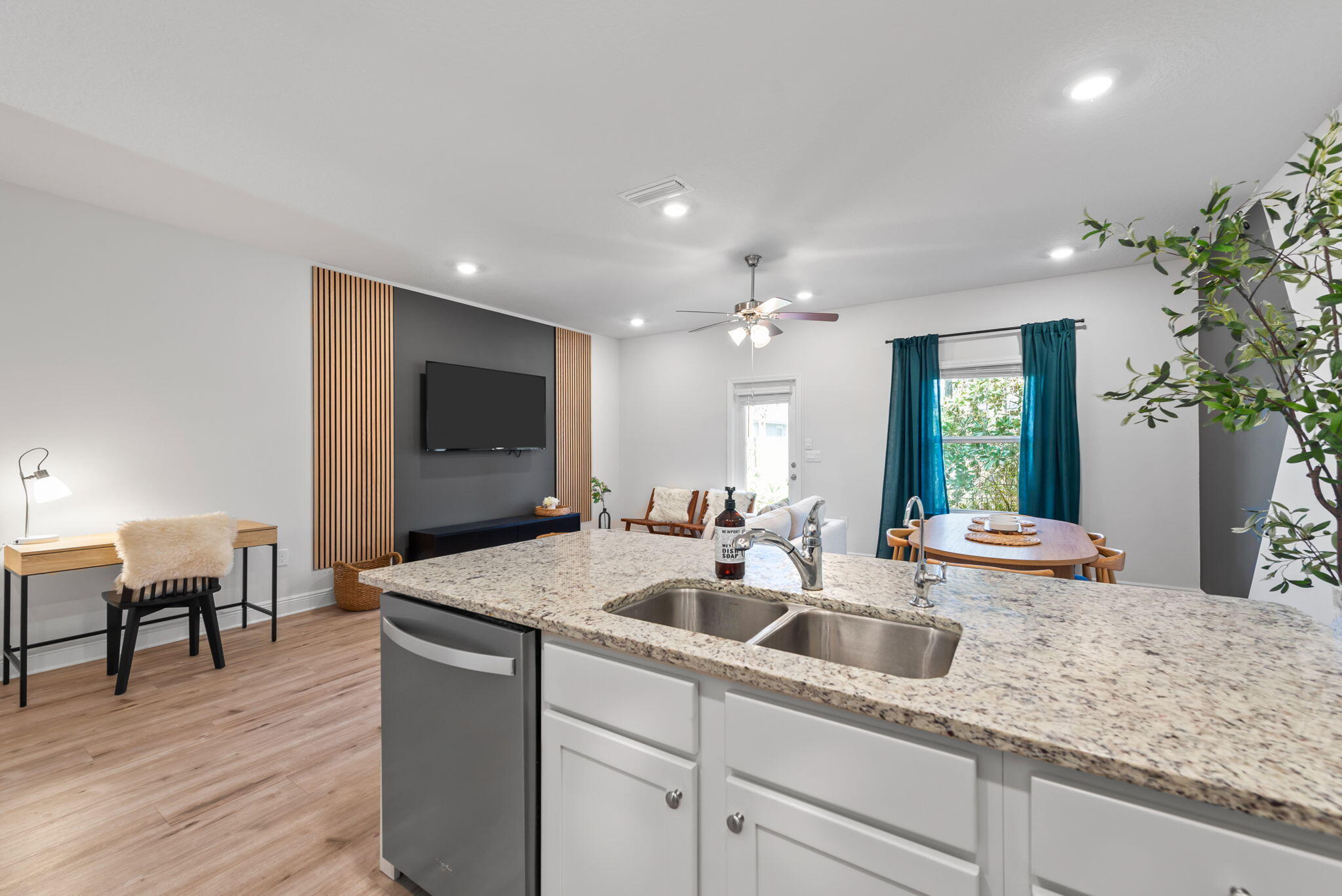 SANDHILL PINES - Residential