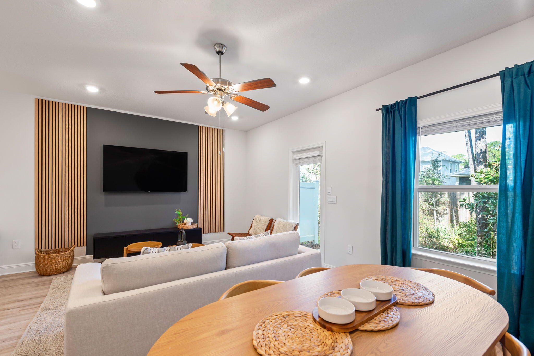 SANDHILL PINES - Residential