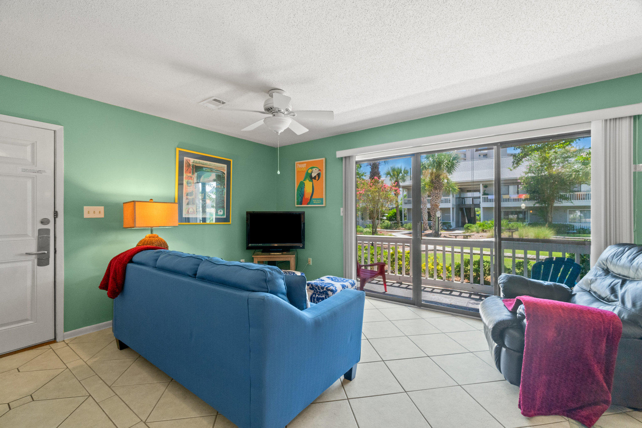 BEACHWOOD VILLAS CONDO PH 2 - Residential