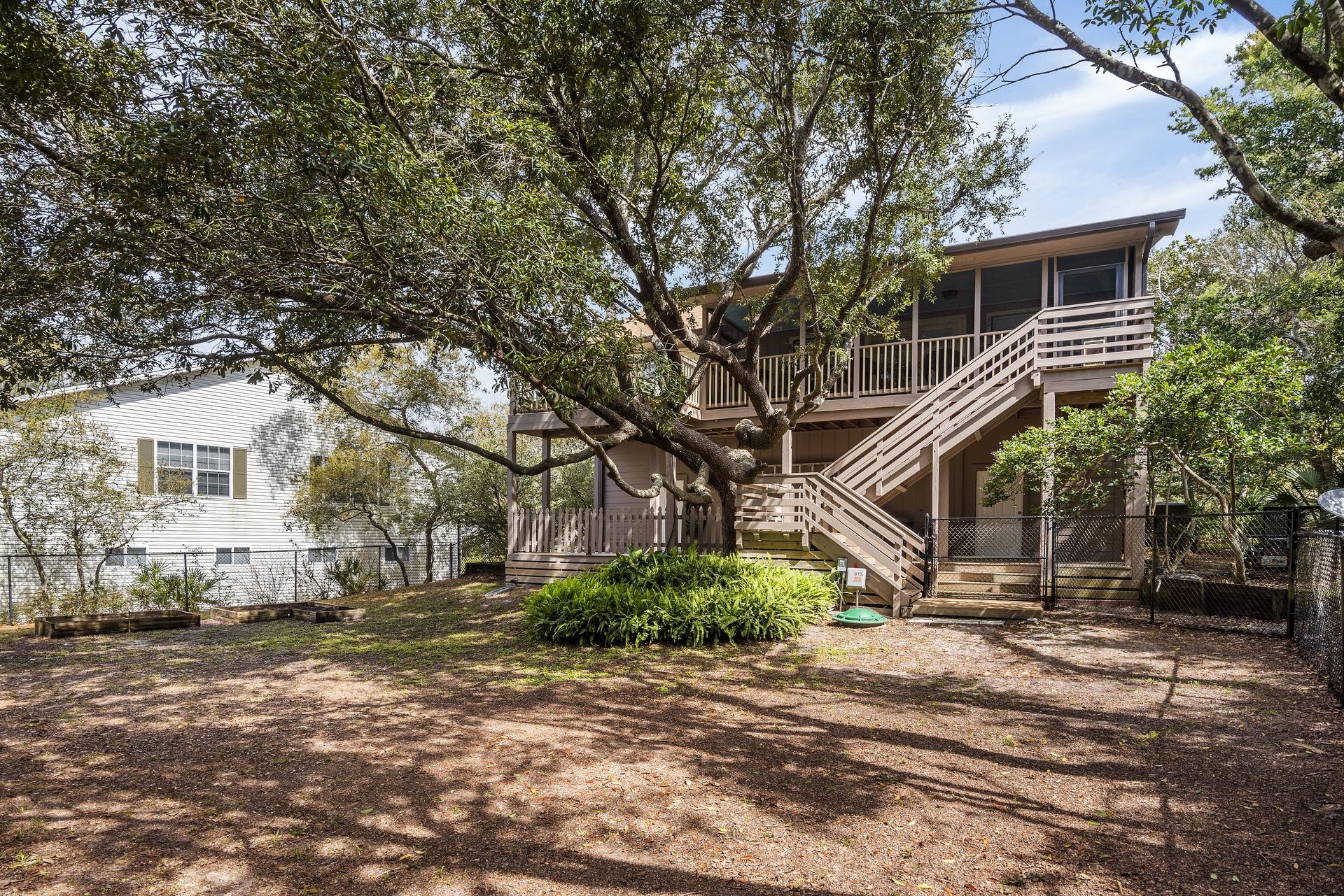 BEACH HIGHLAND 1ST ADD - Residential