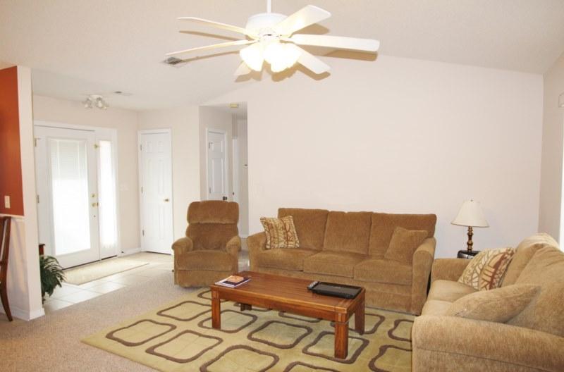 MOORES PLACE S/D - Residential