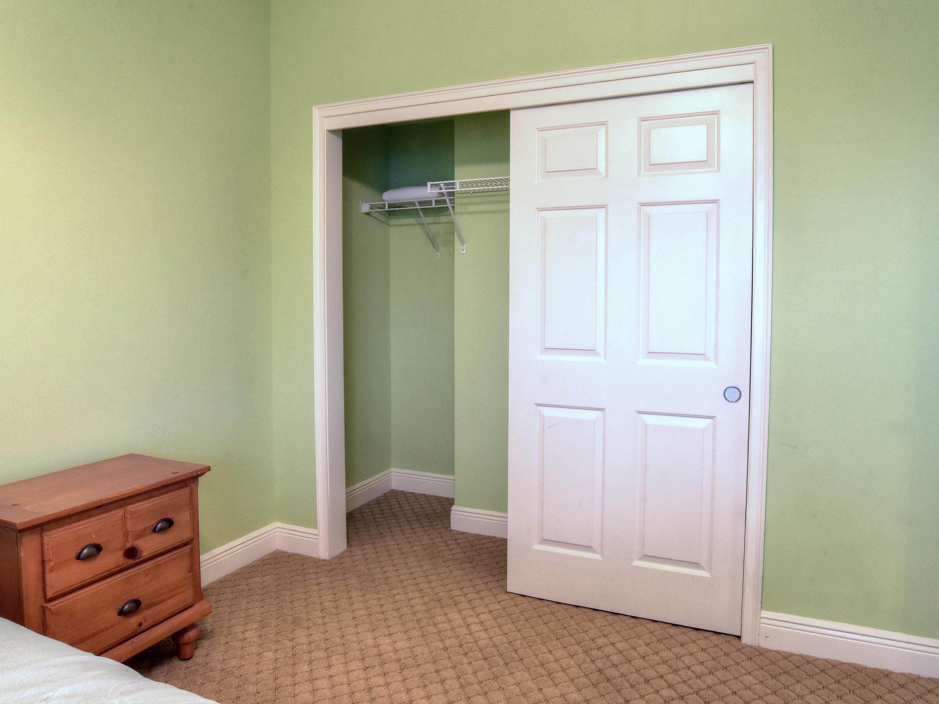 WATERS EDGE - Residential