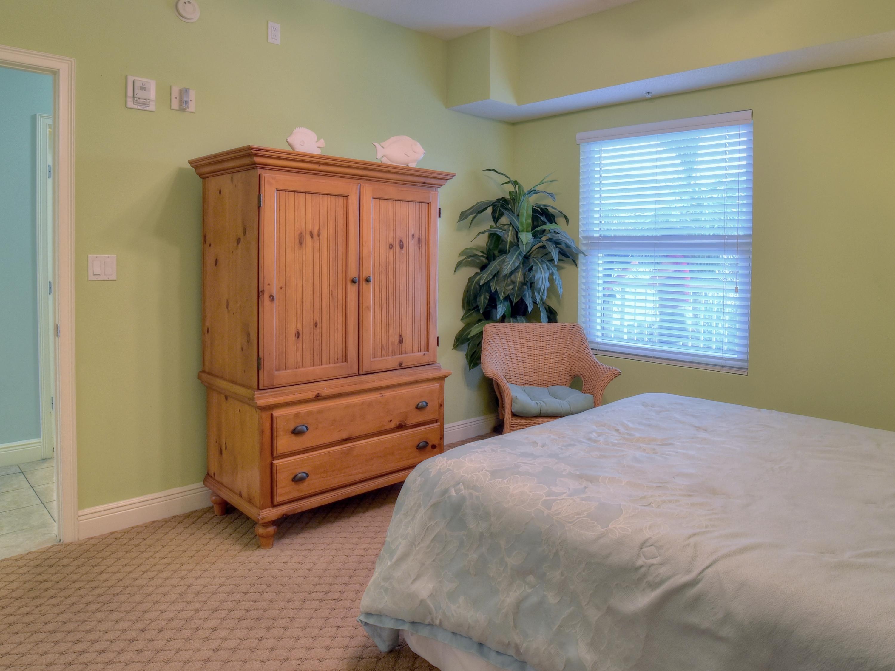 WATERS EDGE - Residential