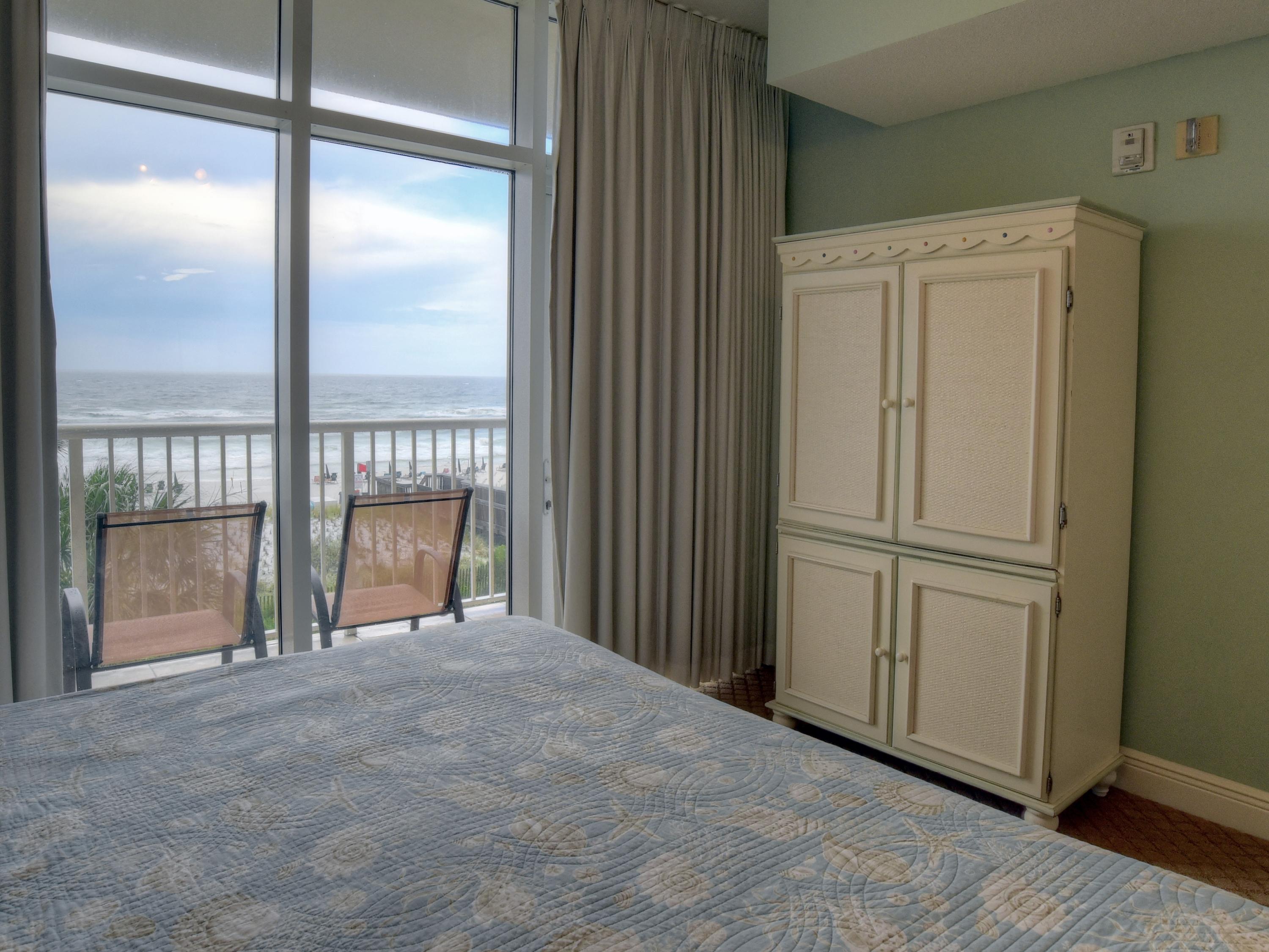 WATERS EDGE - Residential