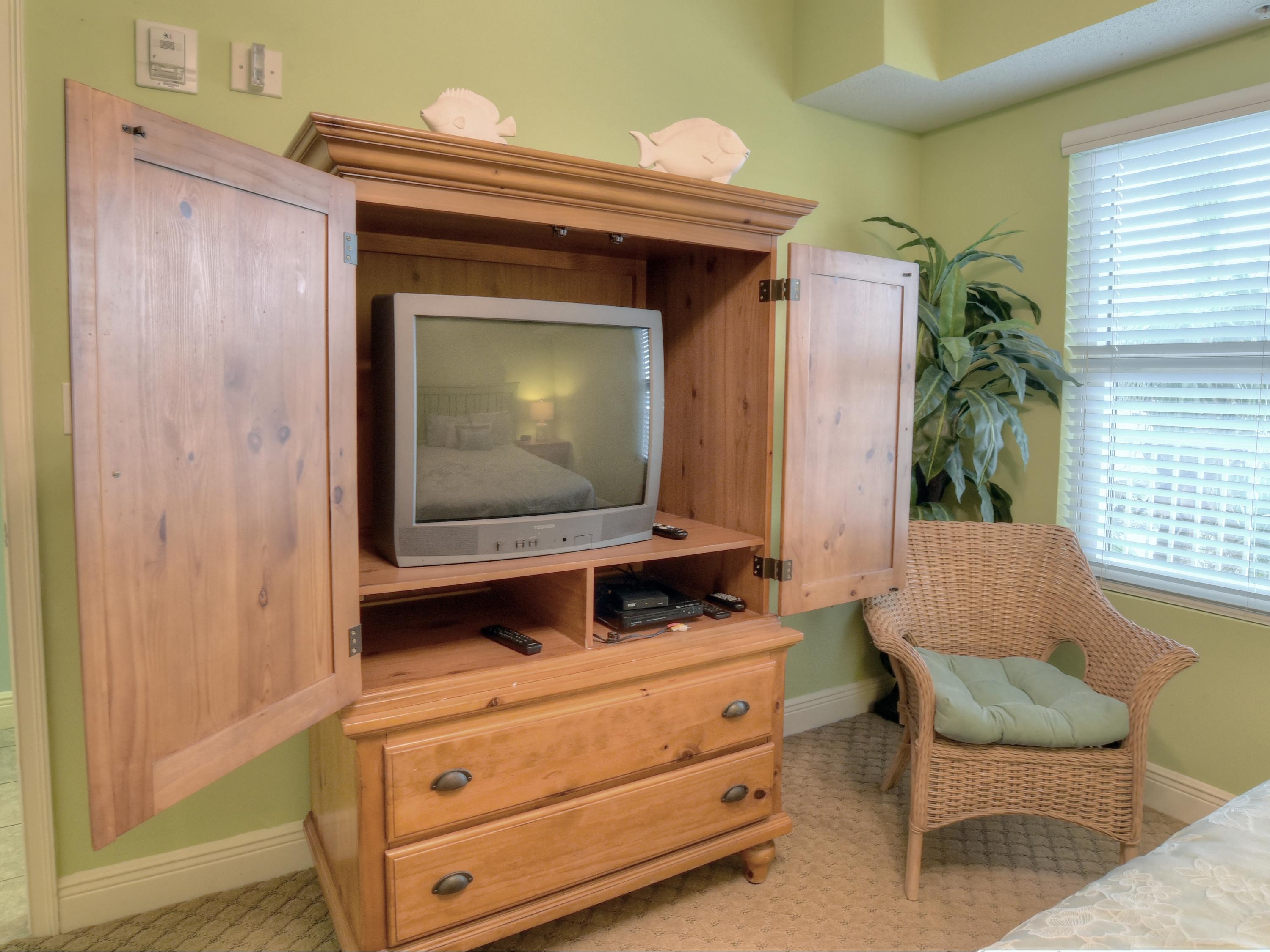 WATERS EDGE - Residential