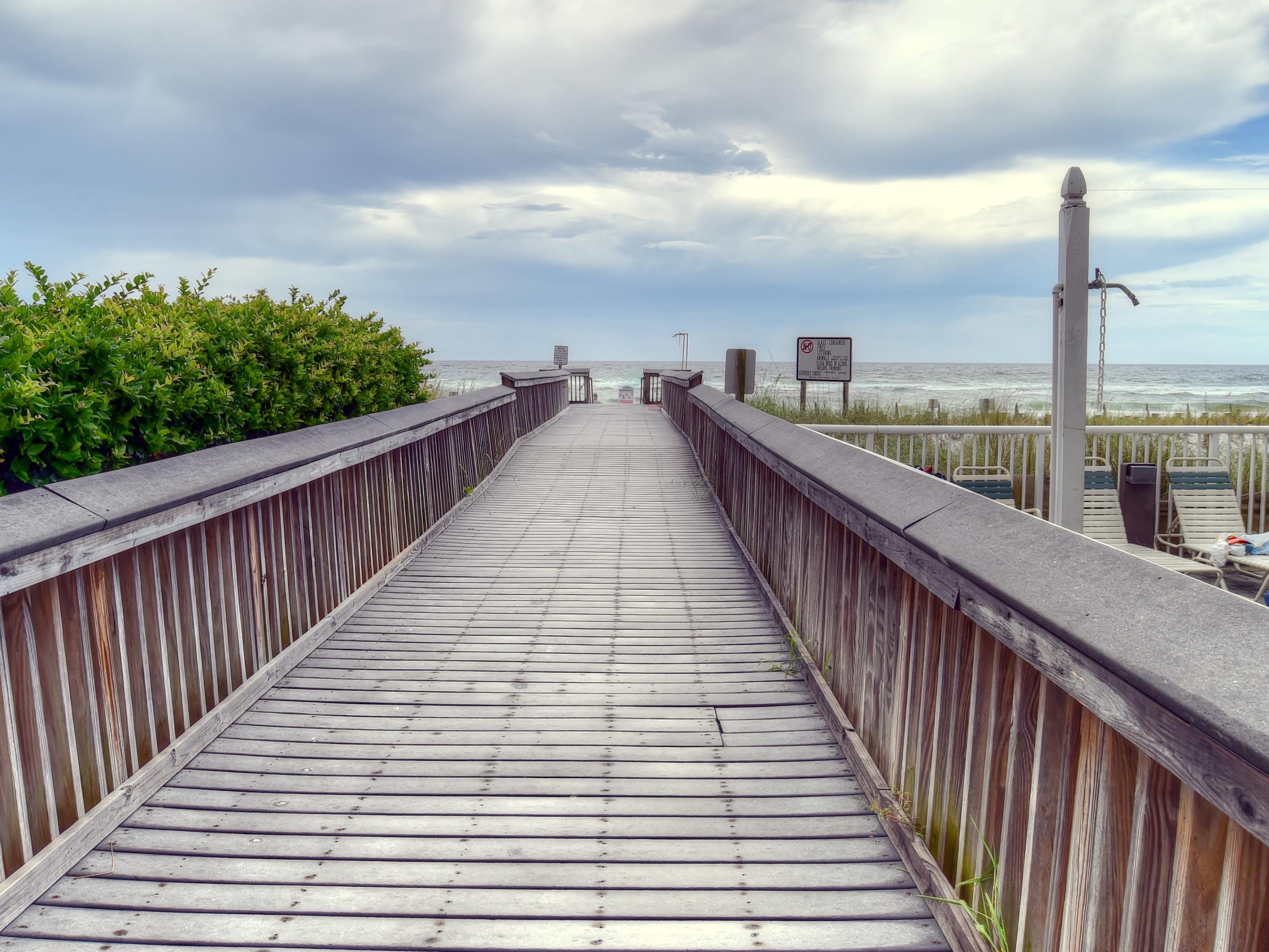 WATERS EDGE - Residential