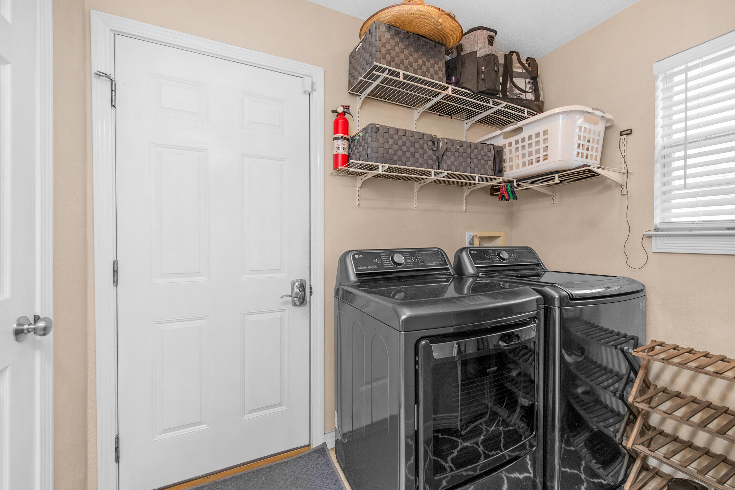 BISCAYNE POINTE - Residential