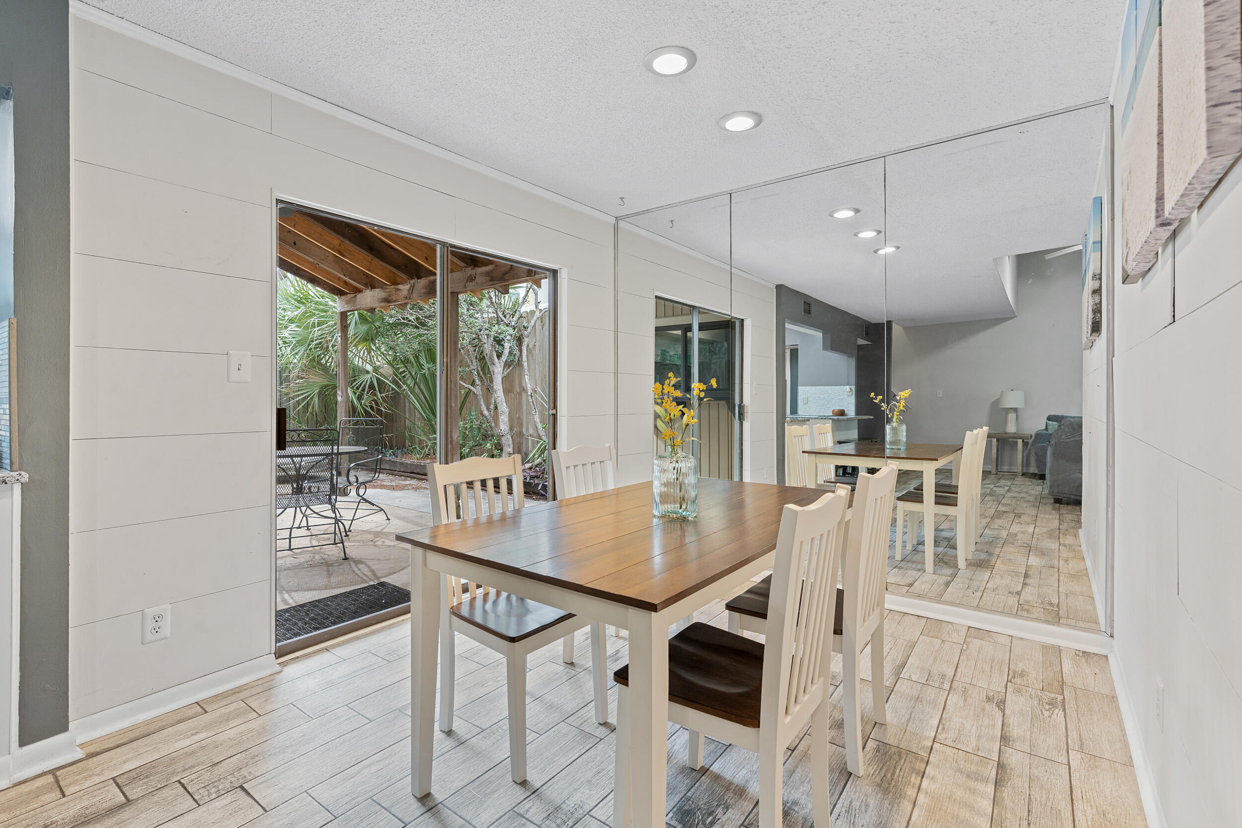 SEASCAPE CONDO TENNIS VILLAGE - Residential