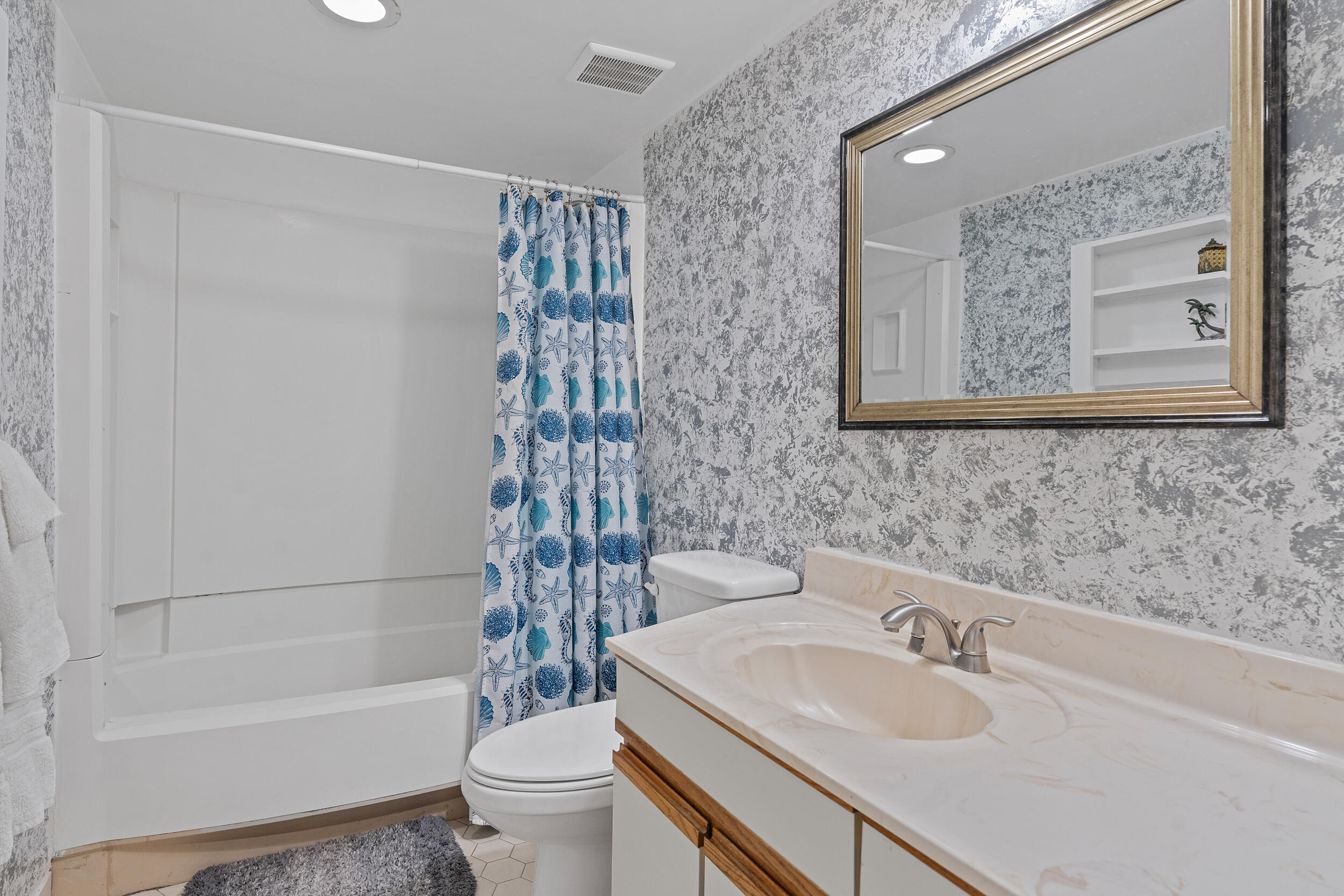 SEASCAPE CONDO TENNIS VILLAGE - Residential