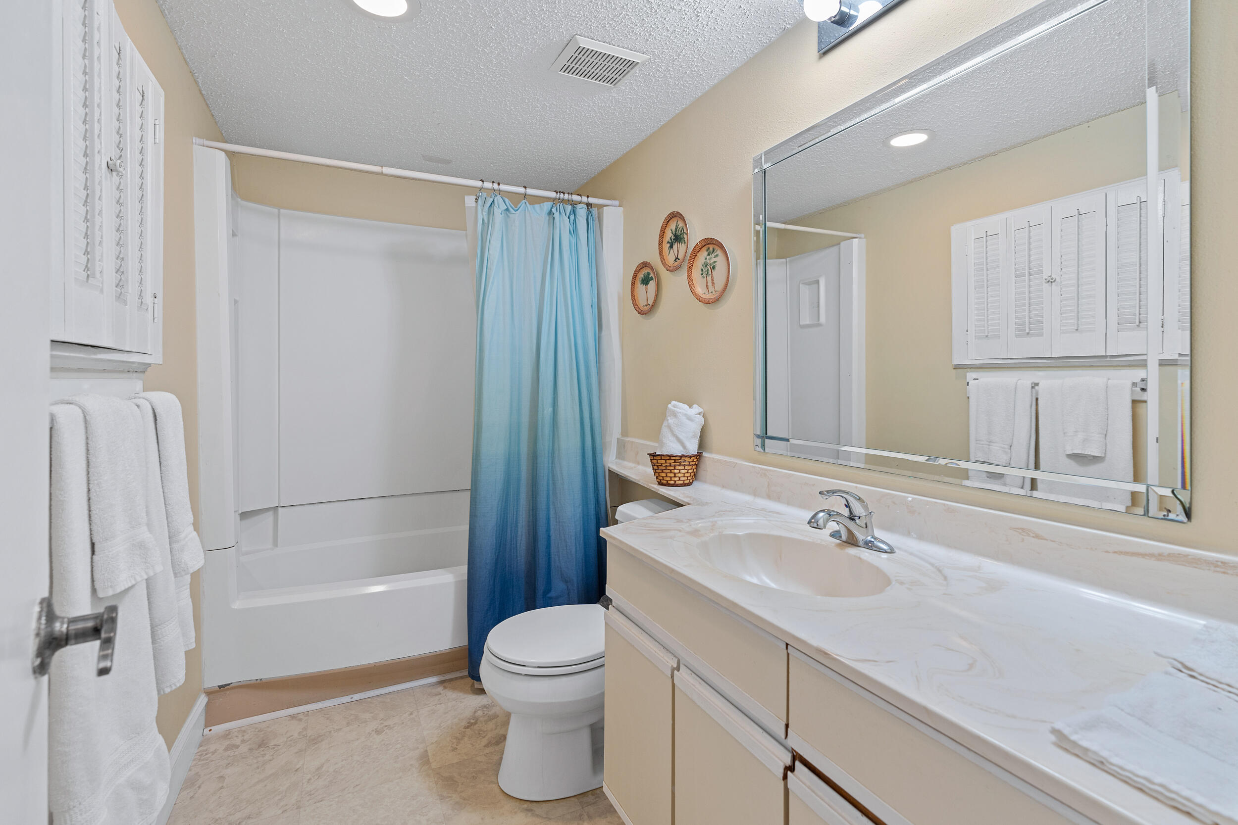 SEASCAPE CONDO TENNIS VILLAGE - Residential