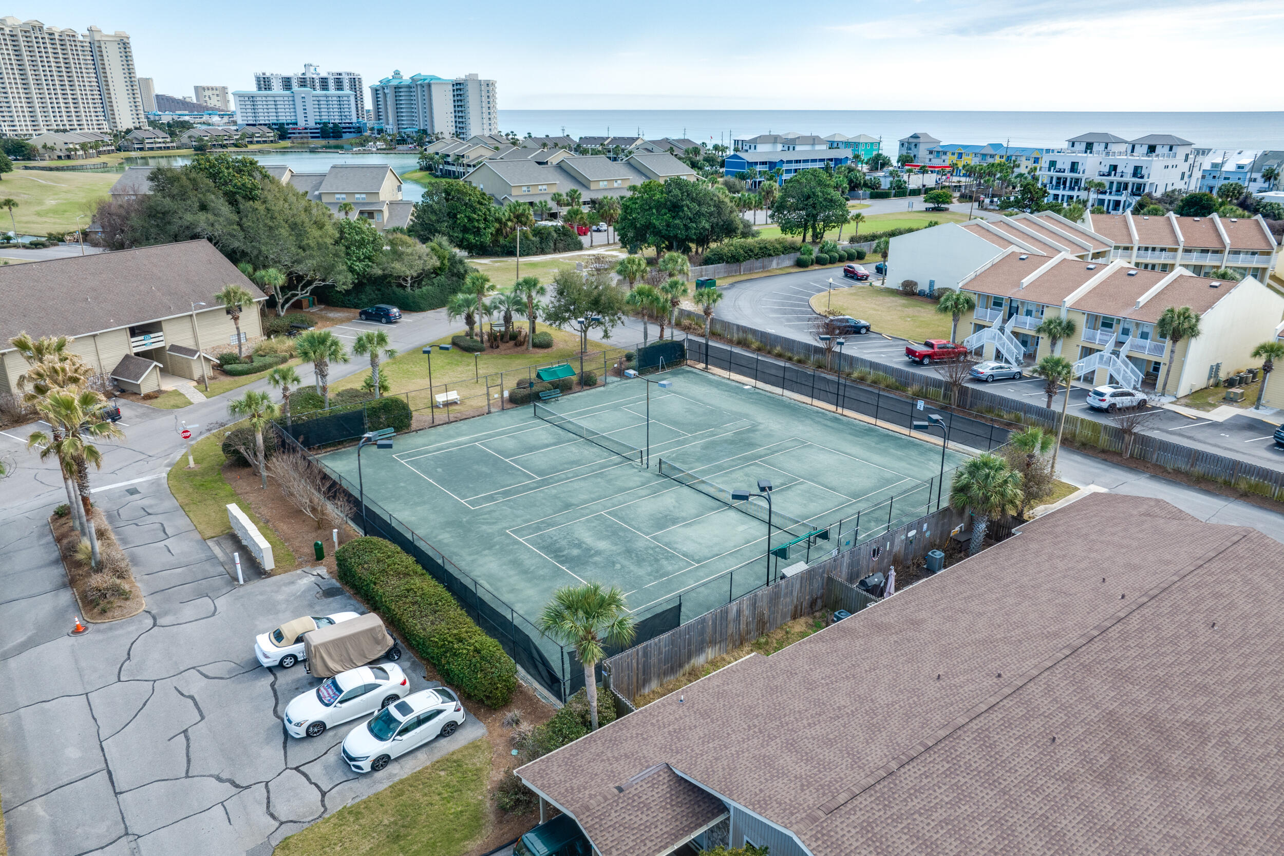 SEASCAPE CONDO TENNIS VILLAGE - Residential