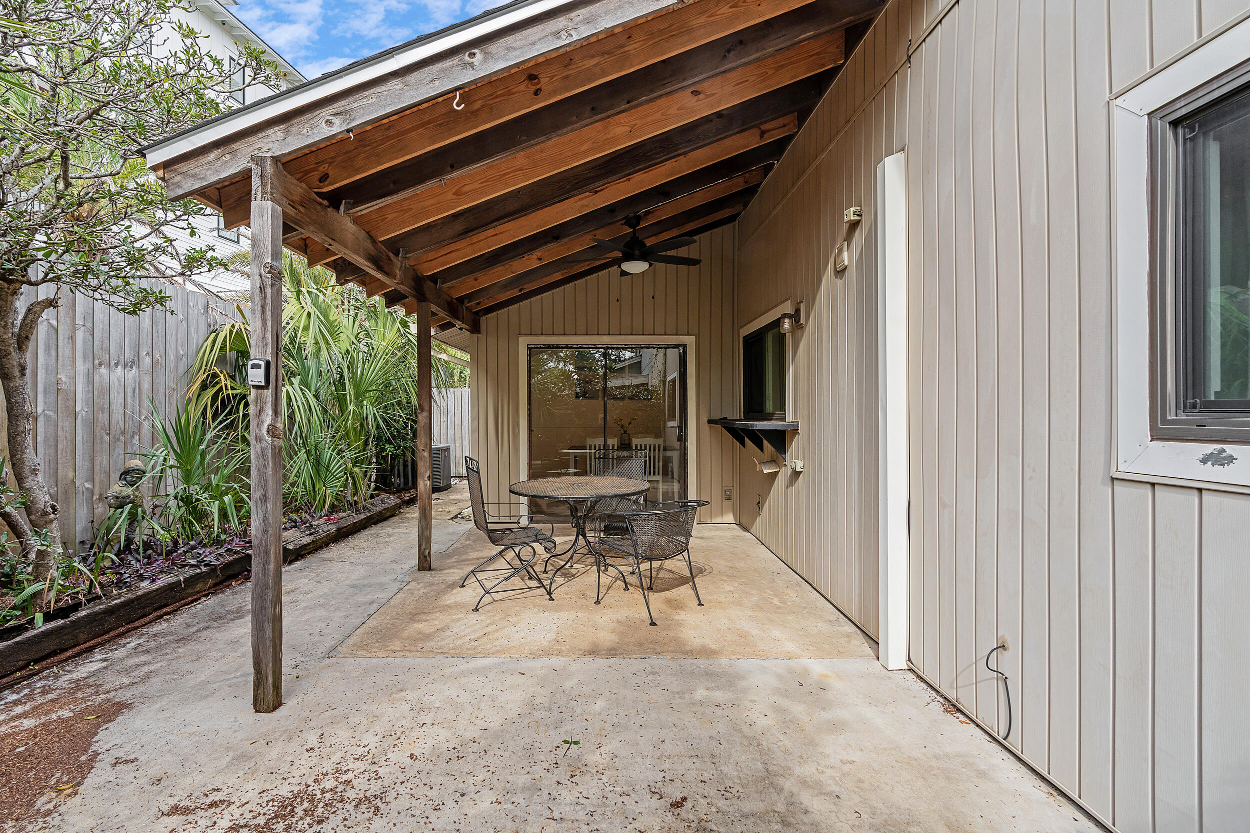 SEASCAPE CONDO TENNIS VILLAGE - Residential