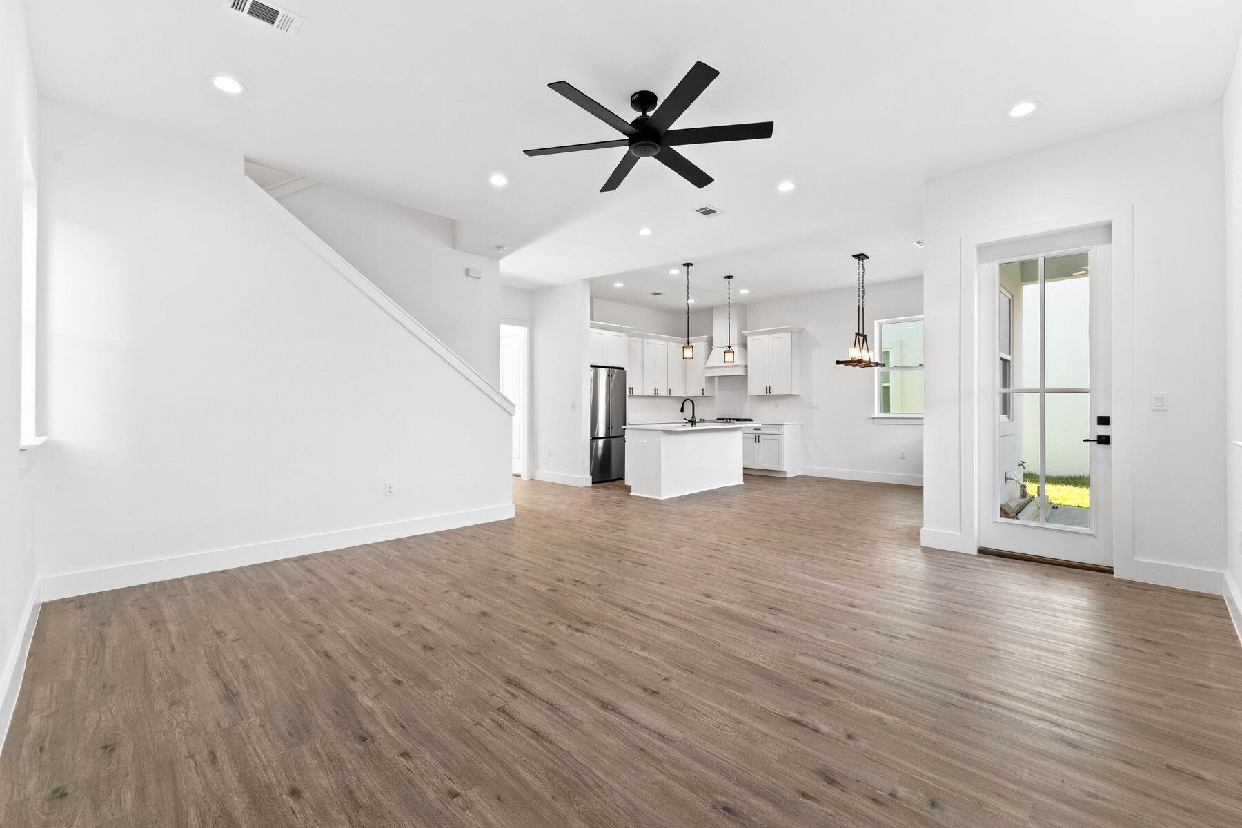 CALUSA BAY S/D - Residential