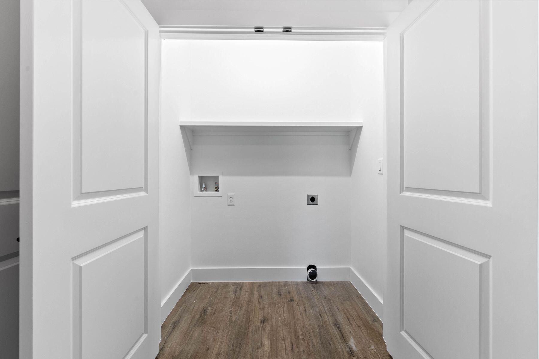 CALUSA BAY S/D - Residential