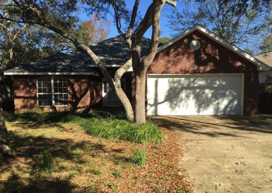 REO ~ Move in Ready! This 3 Bd / 2 Ba home is move in ready with fresh paint & new carpet. The open floor plan offers a living room with fireplace & spacious kitchen with corian counter tops, breakfast bar & new range. The master suite features a tray ceiling, double vanity, garden tub & separate shower. Don't miss out on this great home!