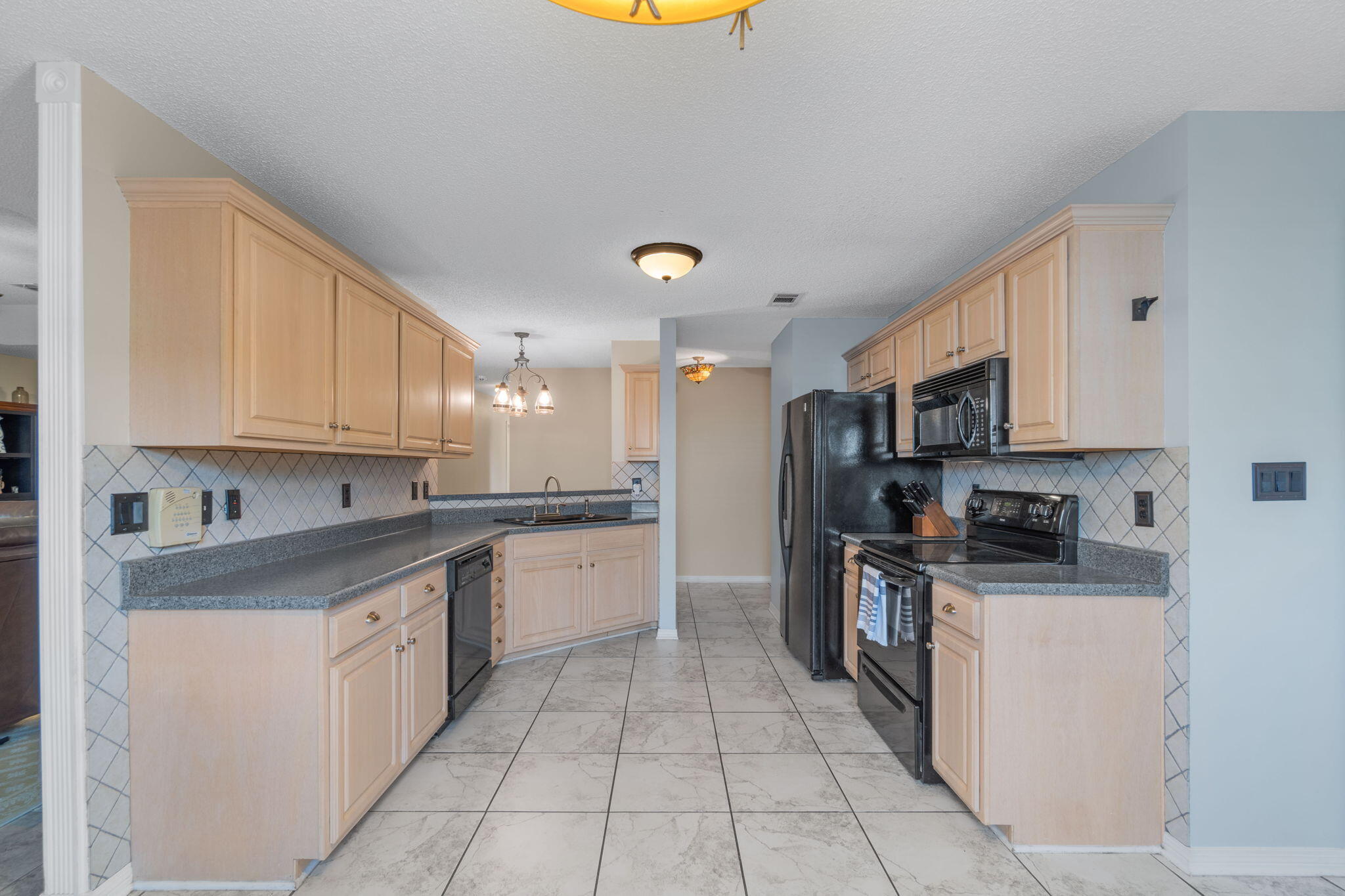 FAIRCHILD ESTATES - Residential