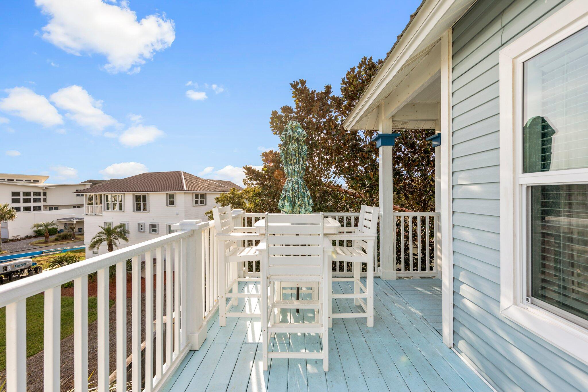 OLD FLORIDA COTTAGES - Residential