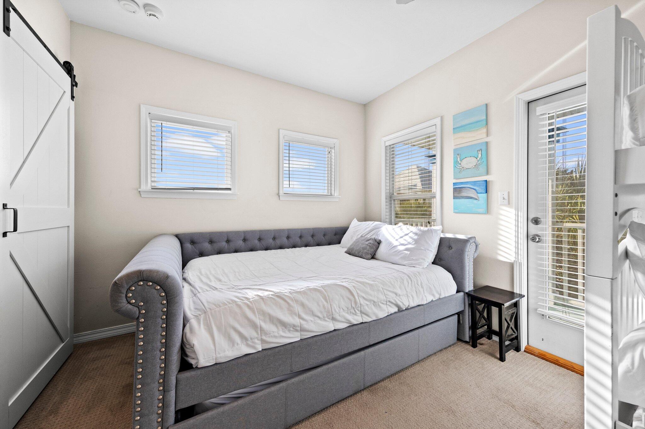 OLD FLORIDA COTTAGES - Residential