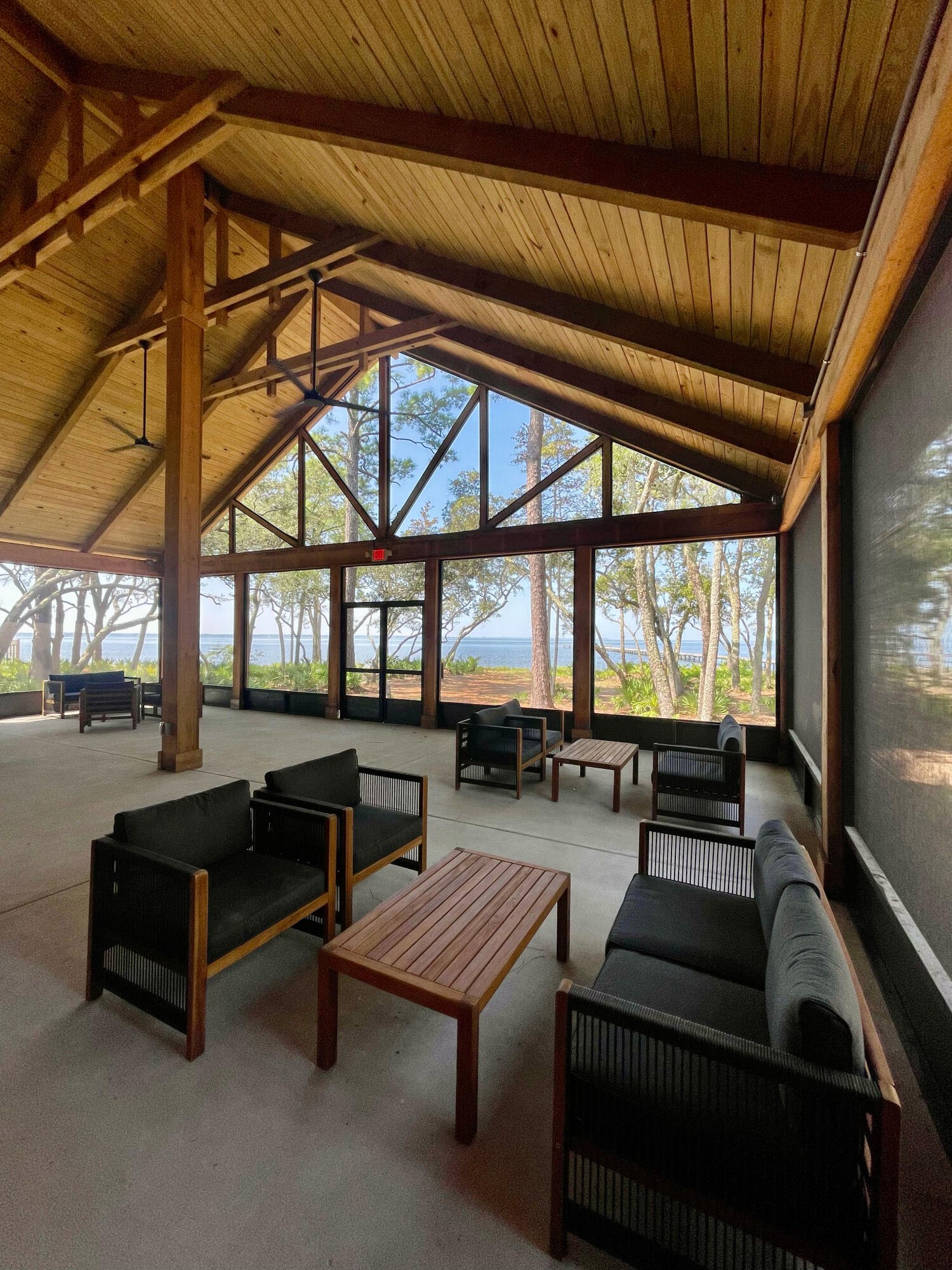 HAMMOCK BAY/Steamboat Landing - Land