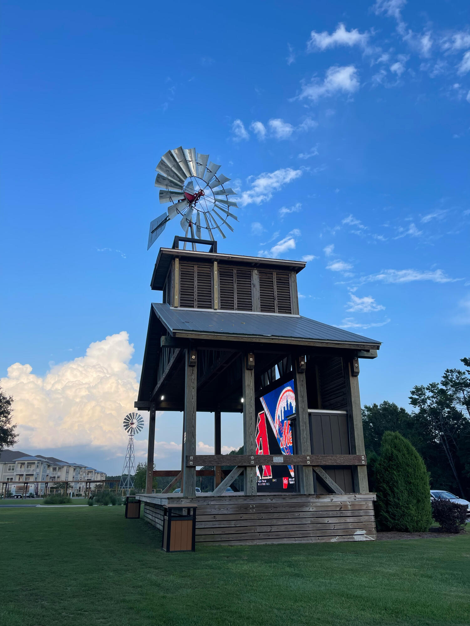 HAMMOCK BAY/Steamboat Landing - Land