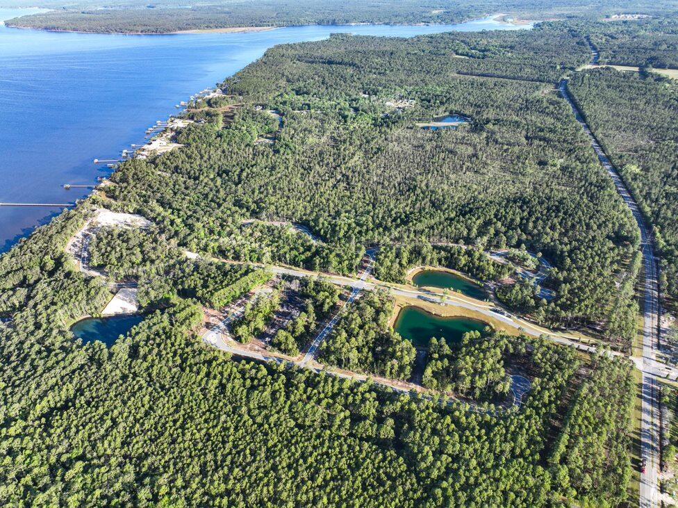 HAMMOCK BAY/Steamboat Landing - Land