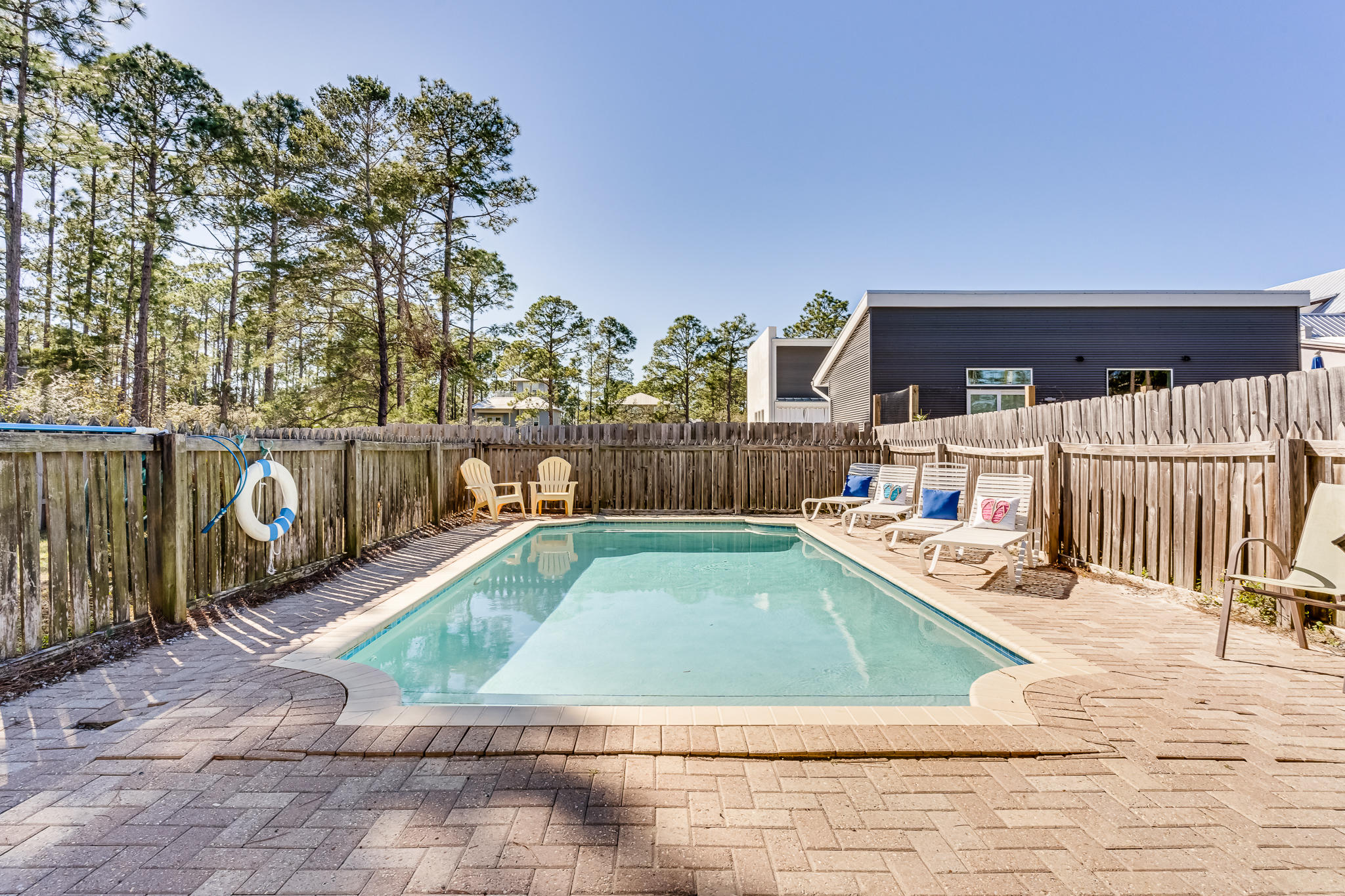 GULF SHORE MANOR - Residential