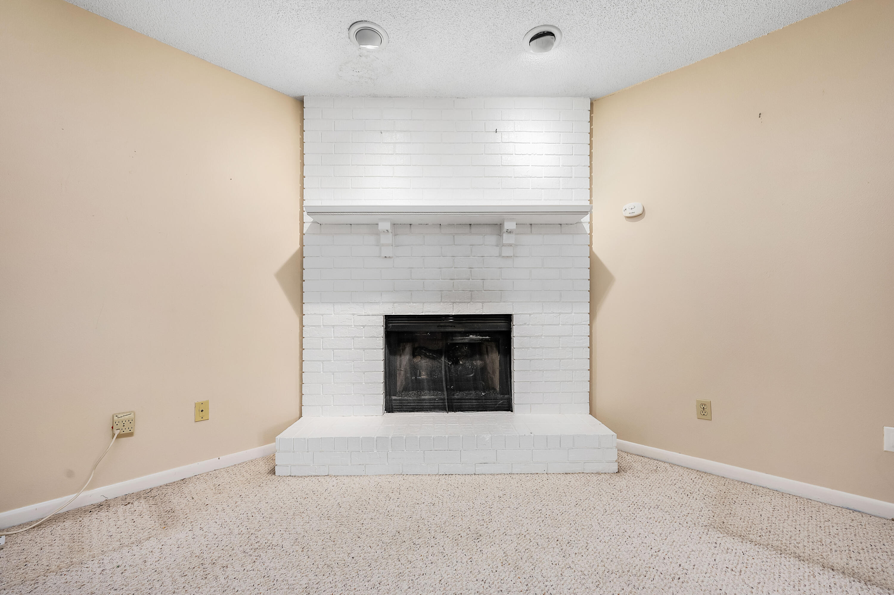 SANTA ROSA SHORES - Residential