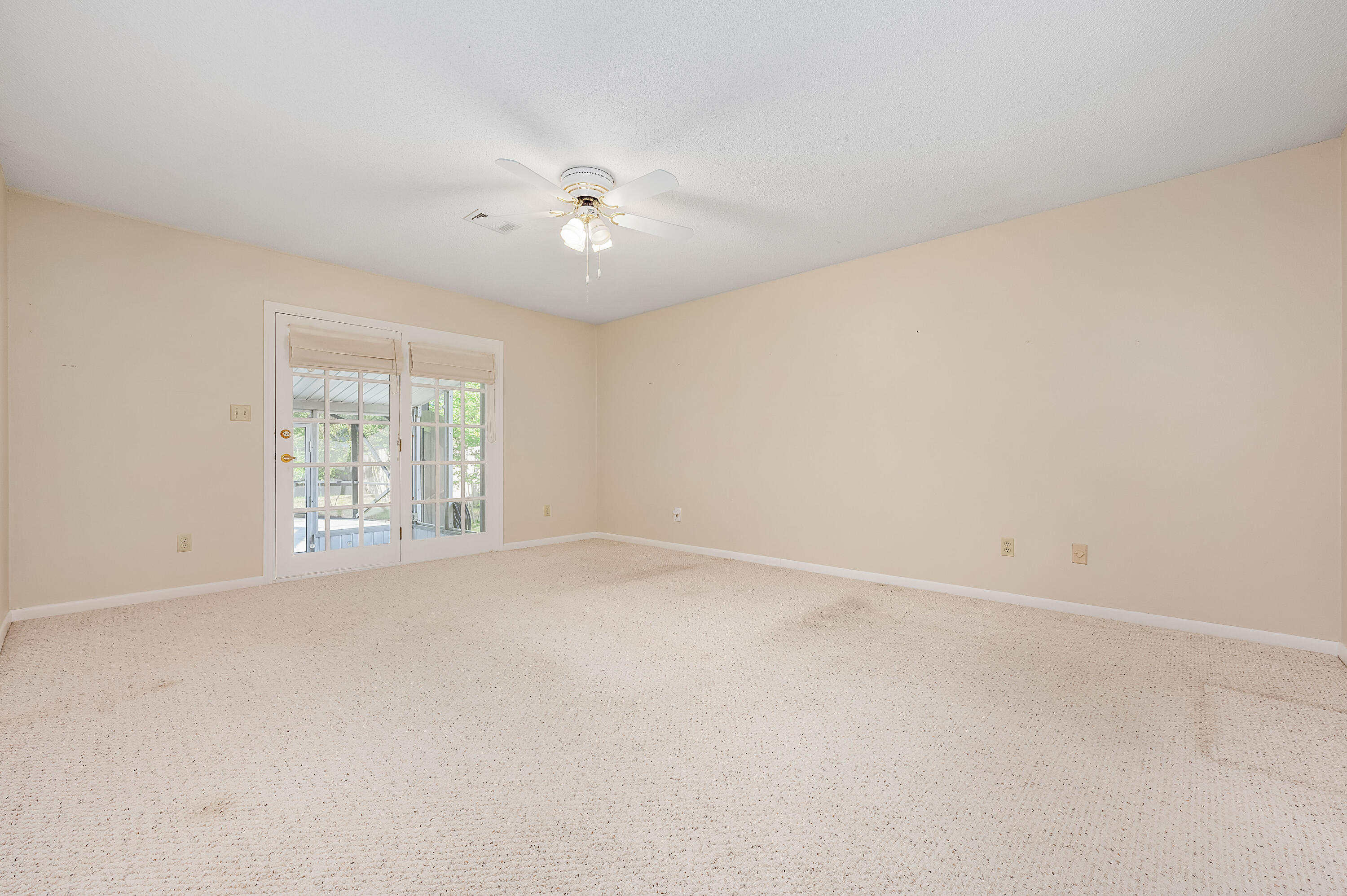 SANTA ROSA SHORES - Residential