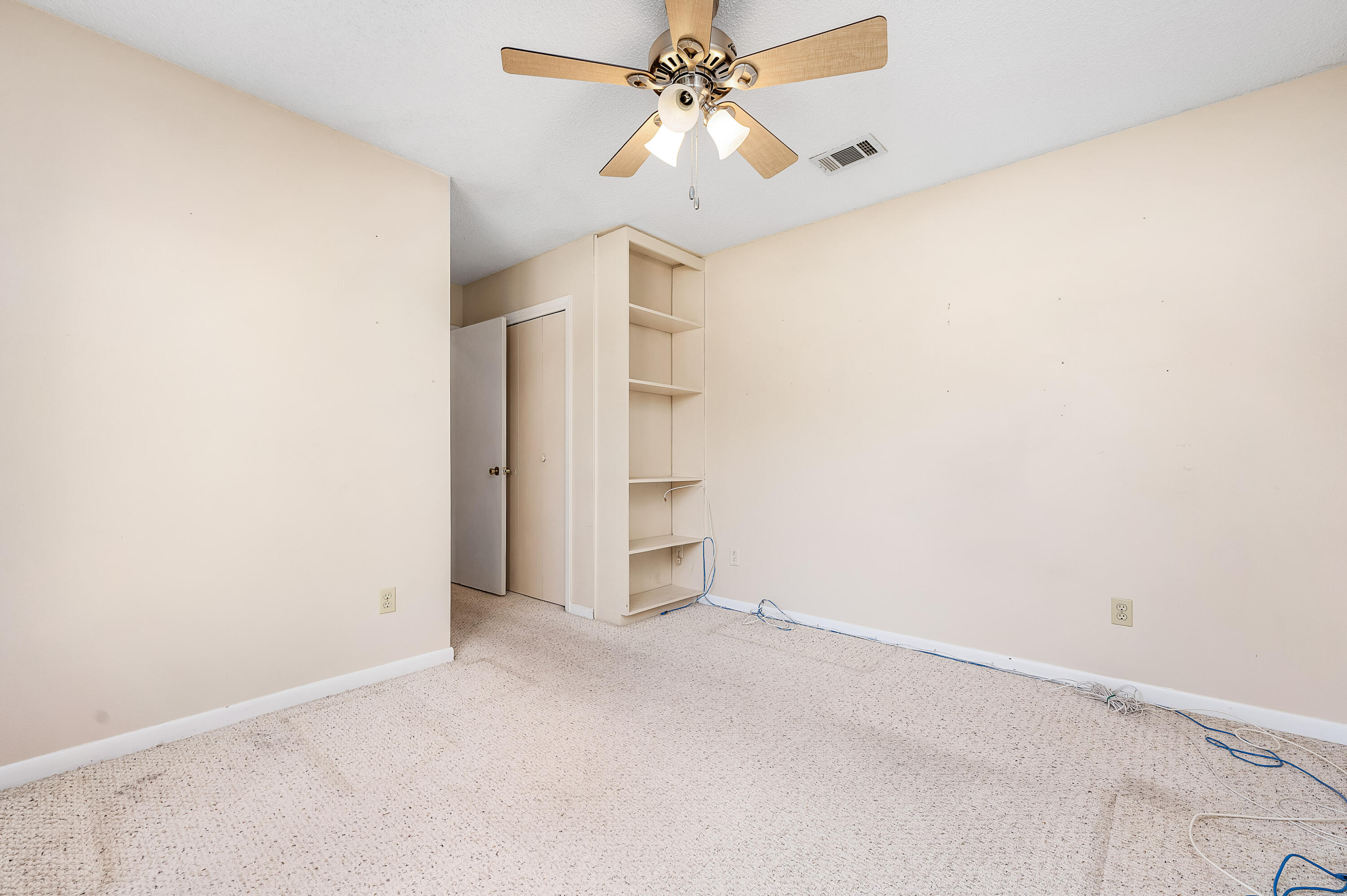 SANTA ROSA SHORES - Residential