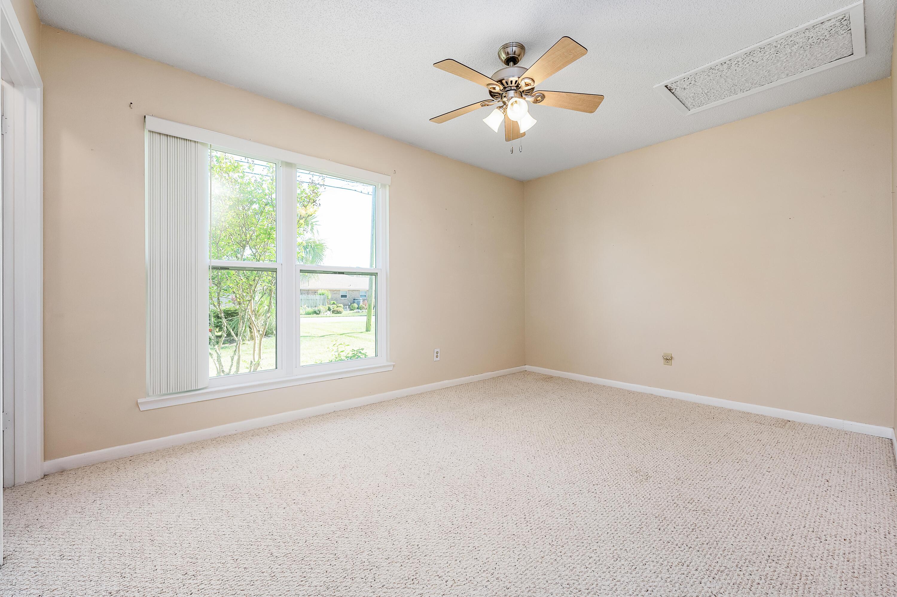 SANTA ROSA SHORES - Residential