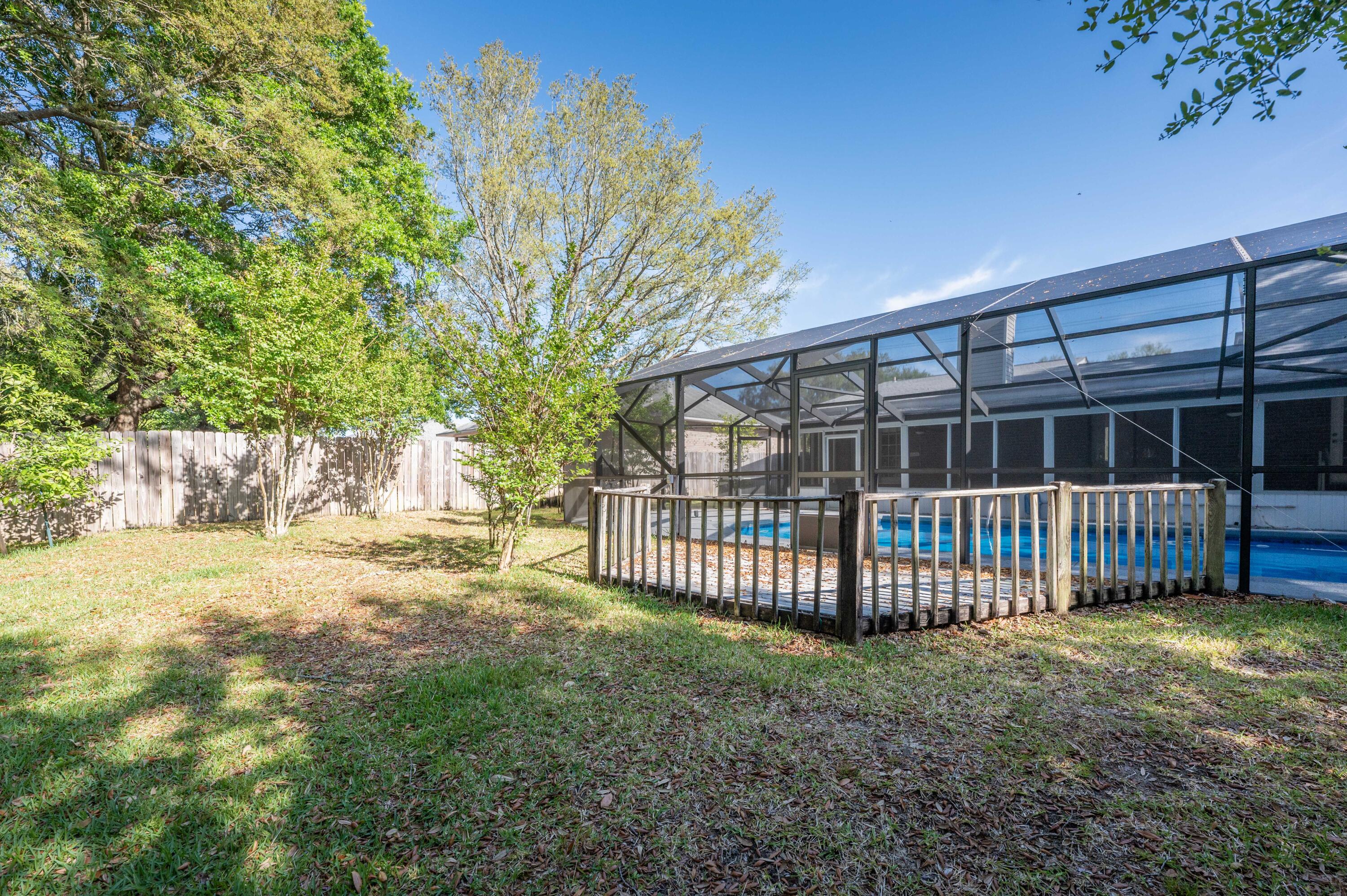 SANTA ROSA SHORES - Residential