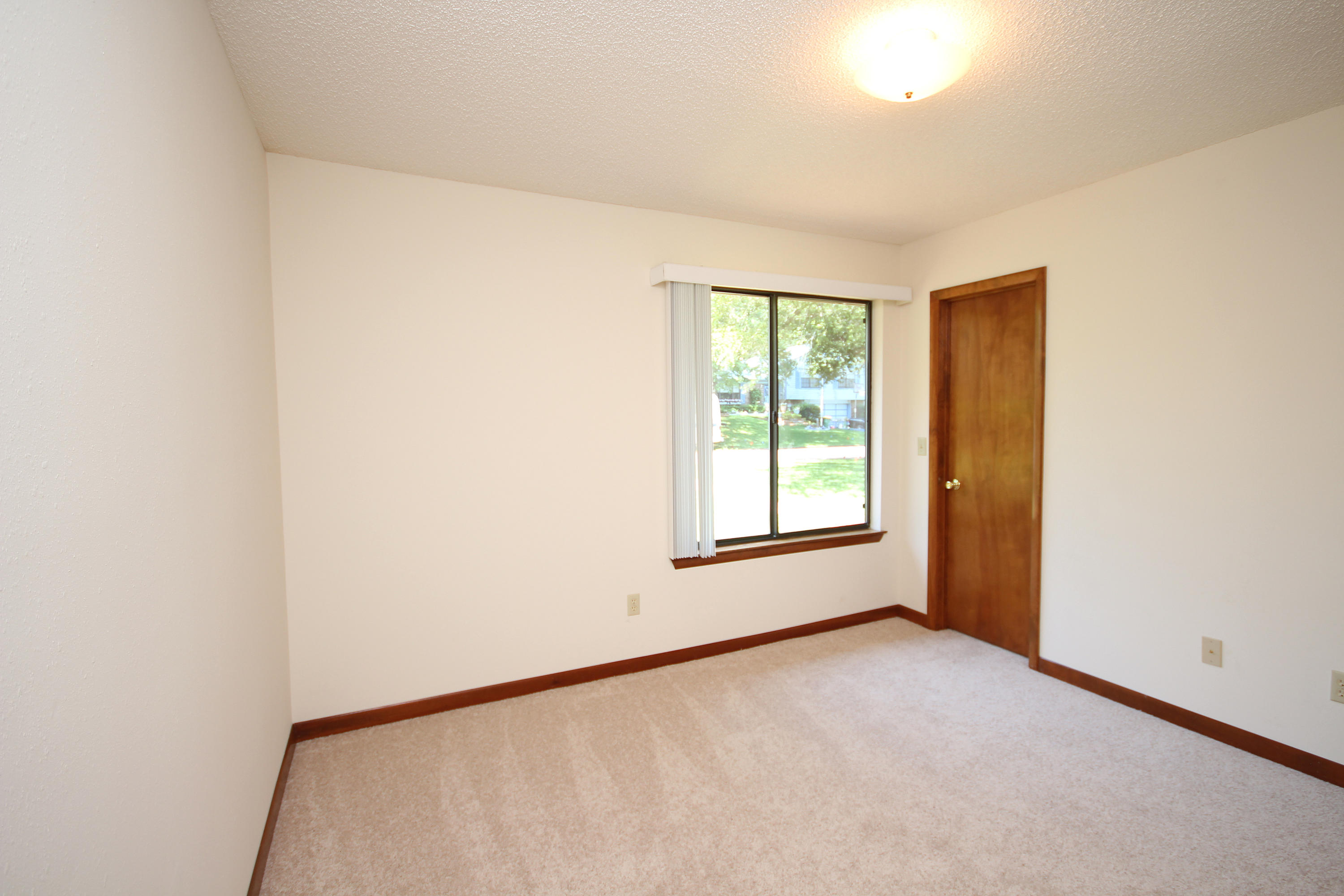 PALM CREST - Residential