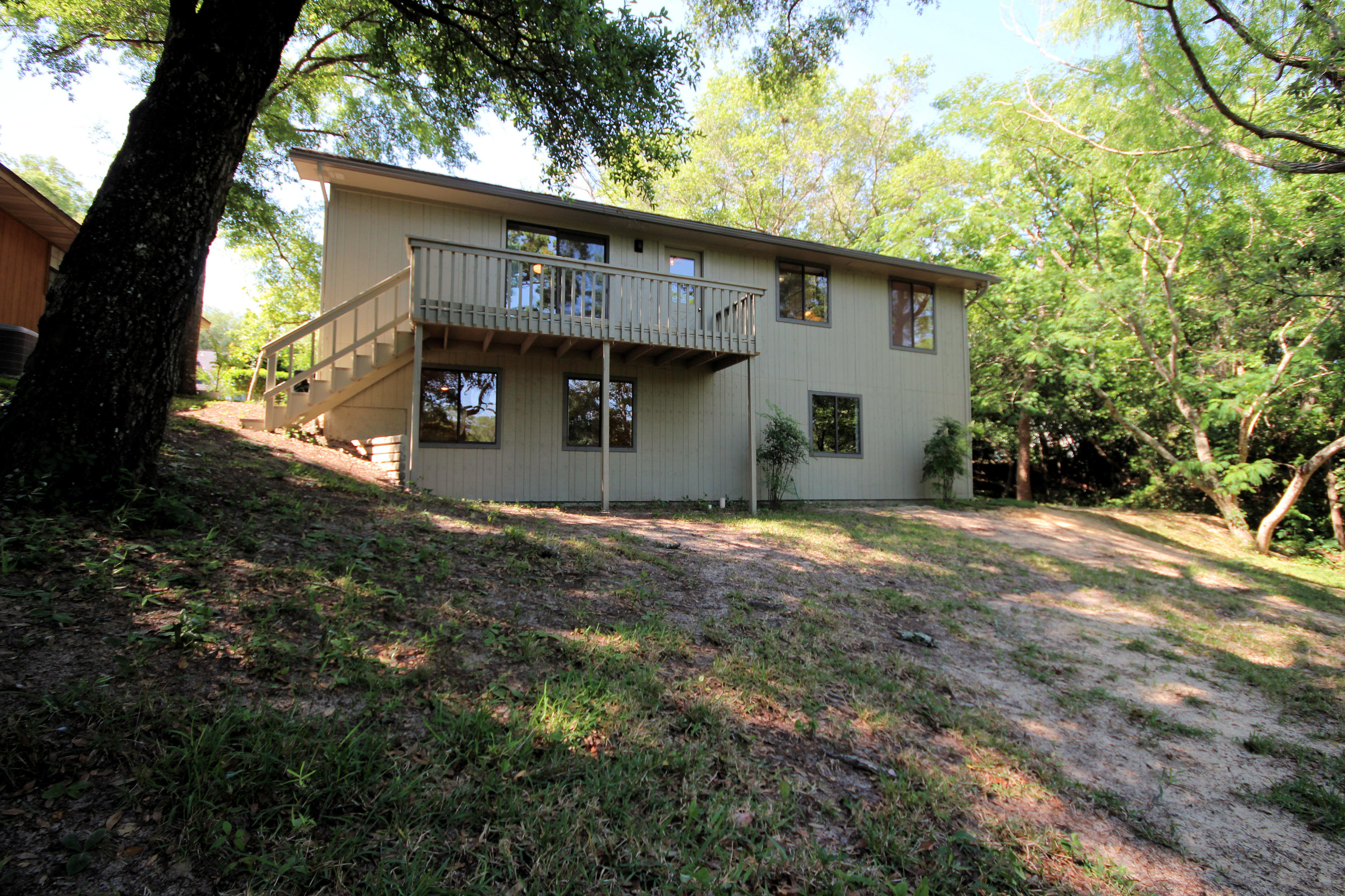 PALM CREST - Residential