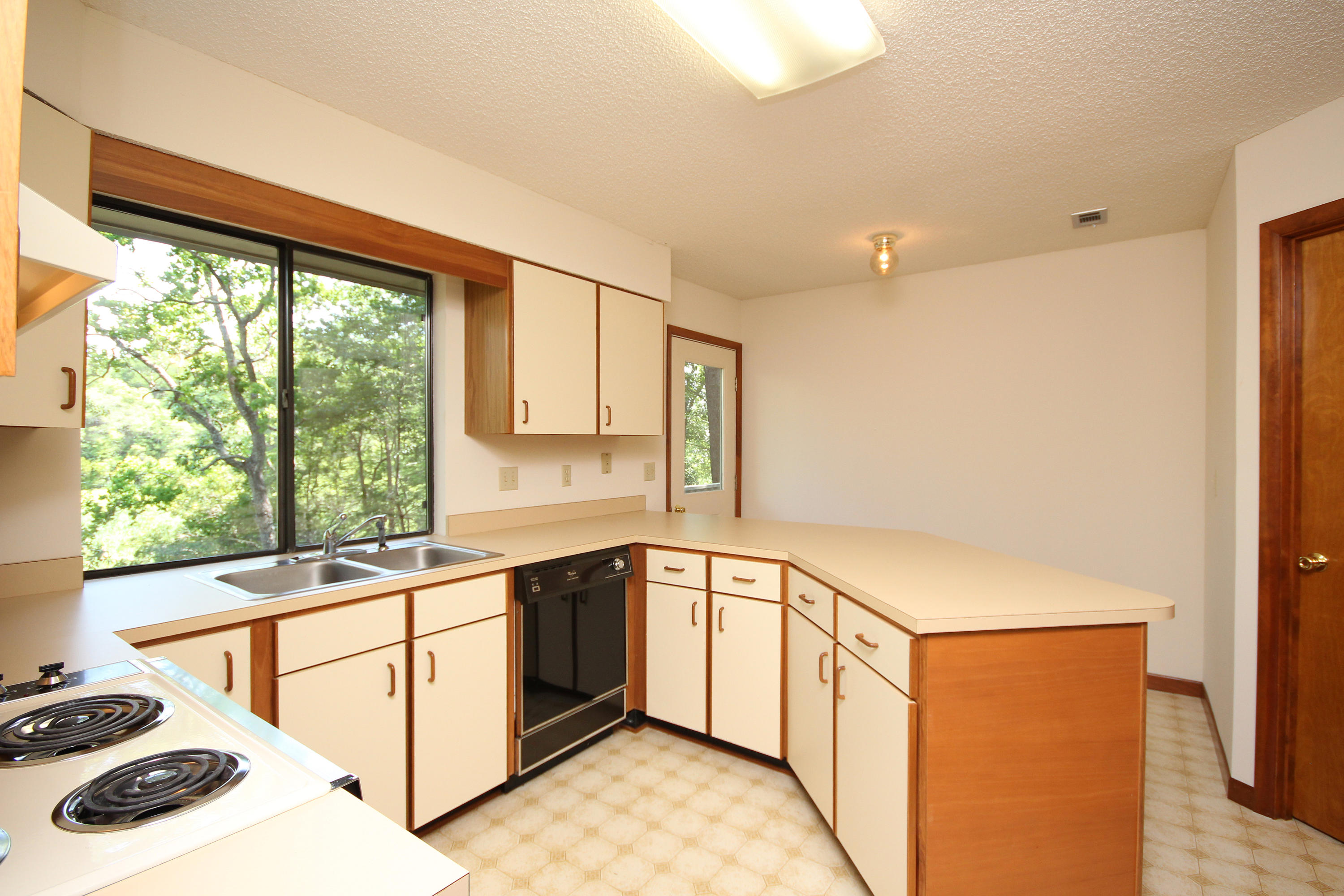 PALM CREST - Residential