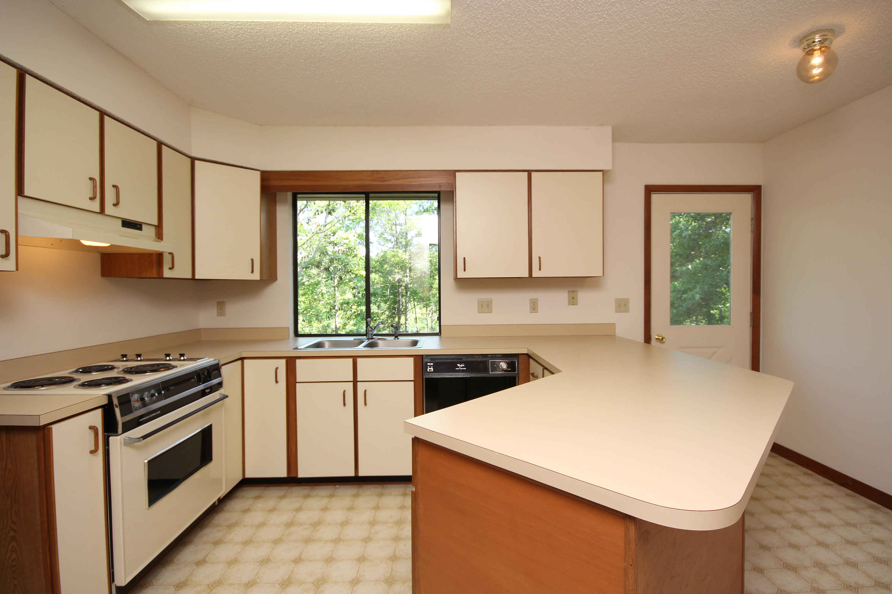 PALM CREST - Residential