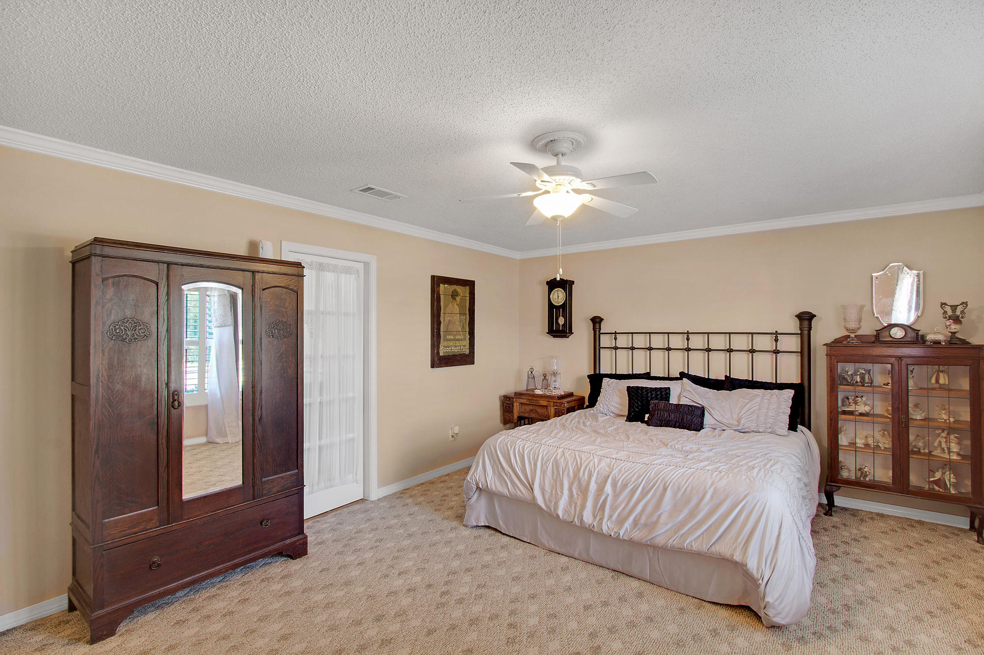 Meets & Bounds - Residential