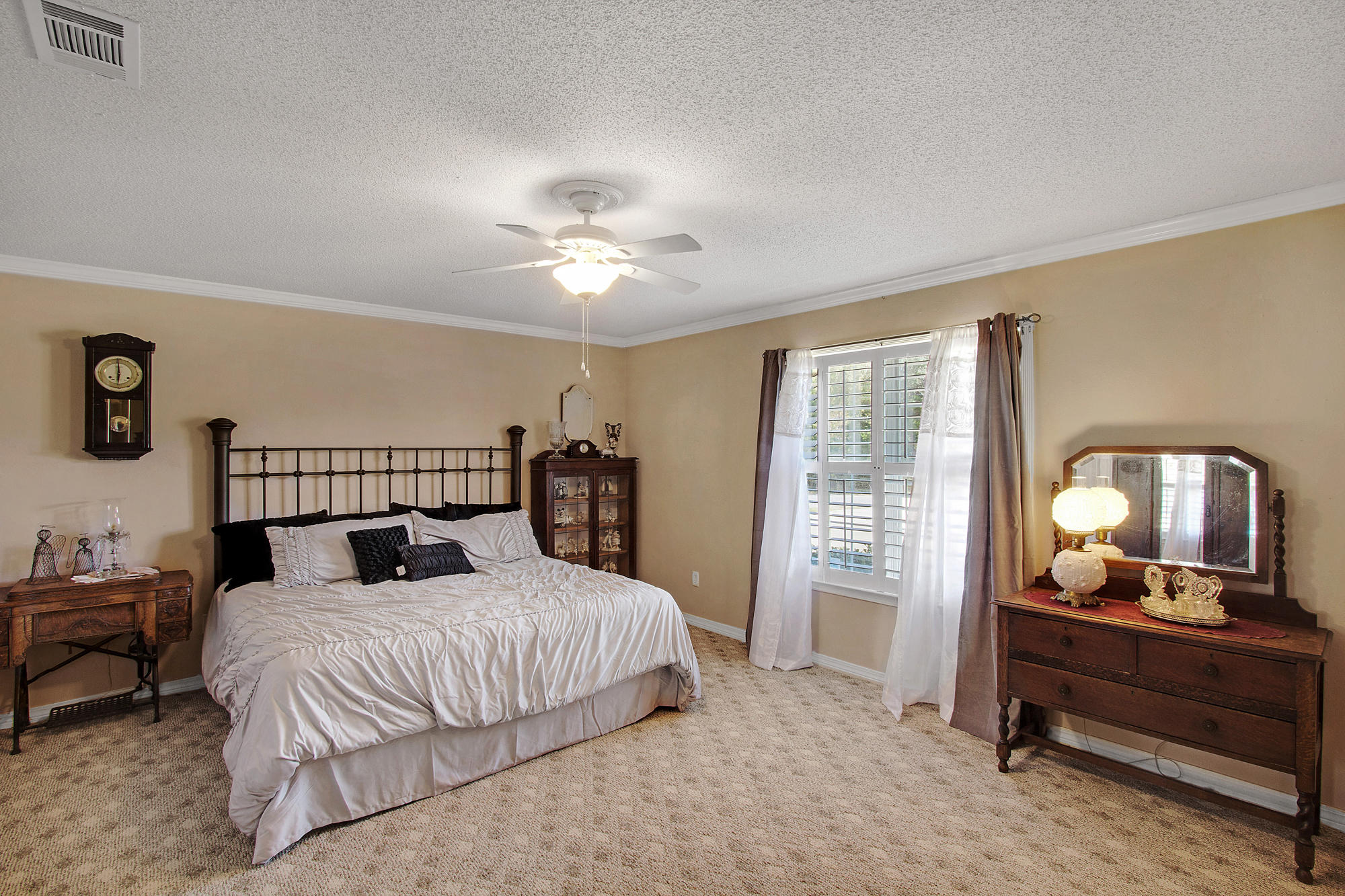 Meets & Bounds - Residential