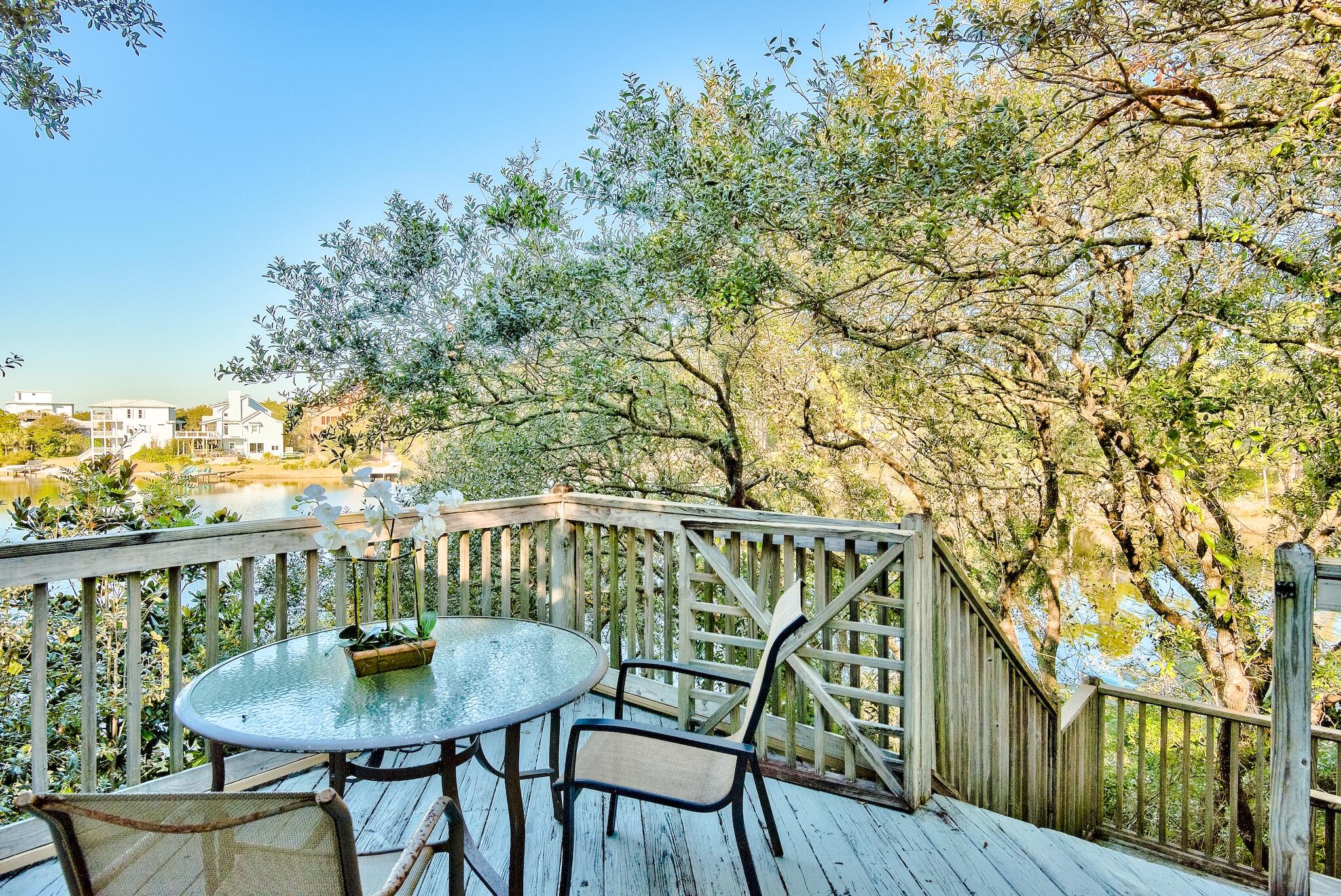 BEACH HIGHLAND - Residential