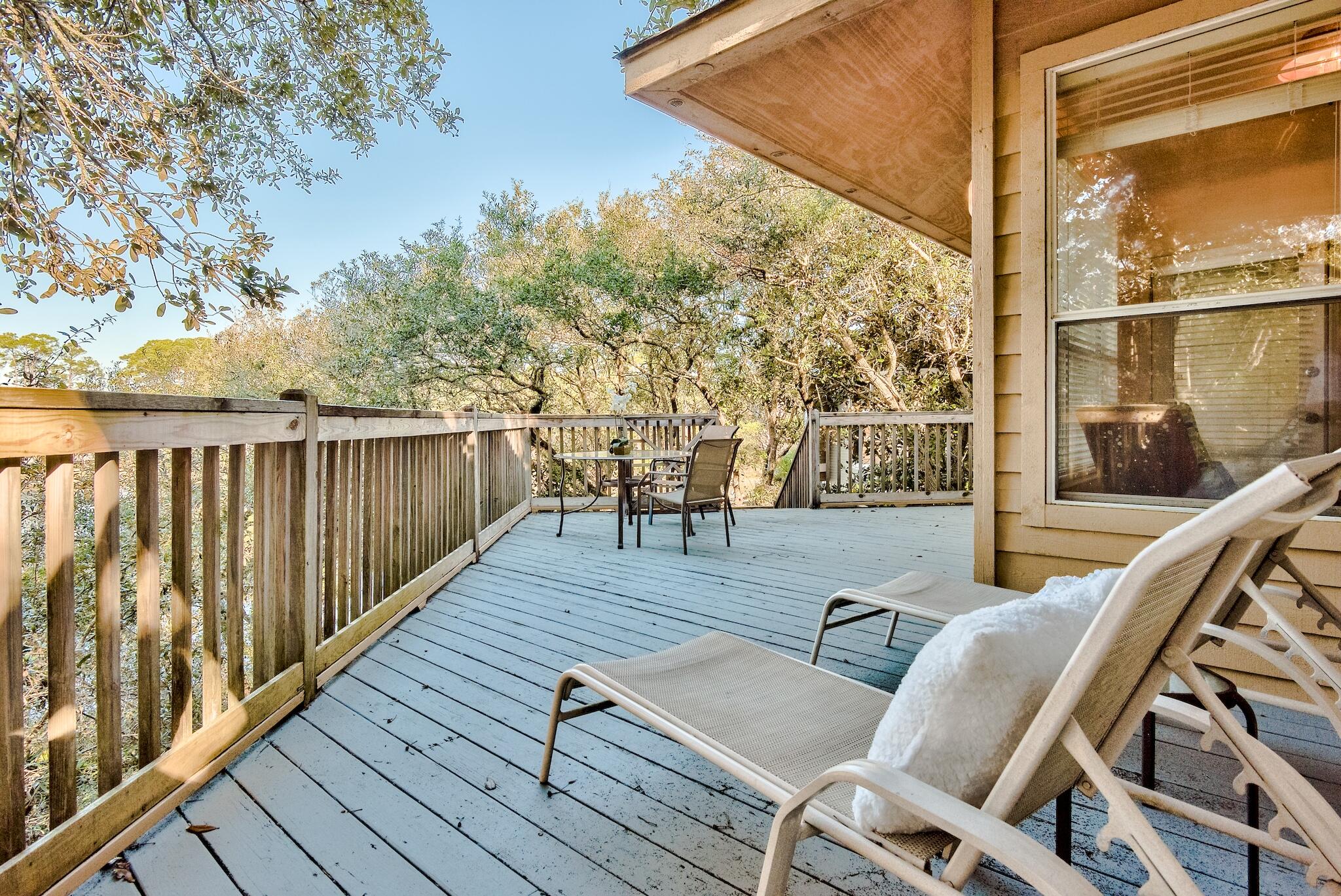 BEACH HIGHLAND - Residential