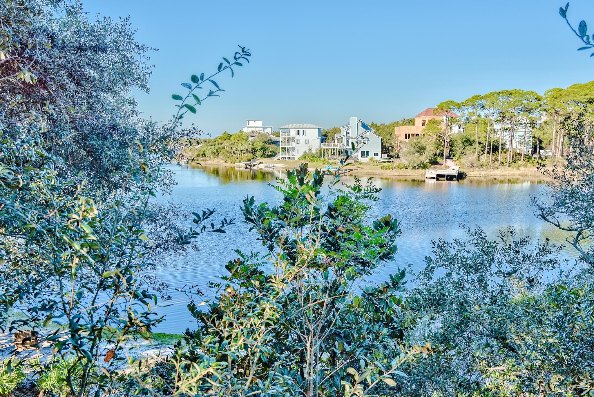 BEACH HIGHLAND - Residential