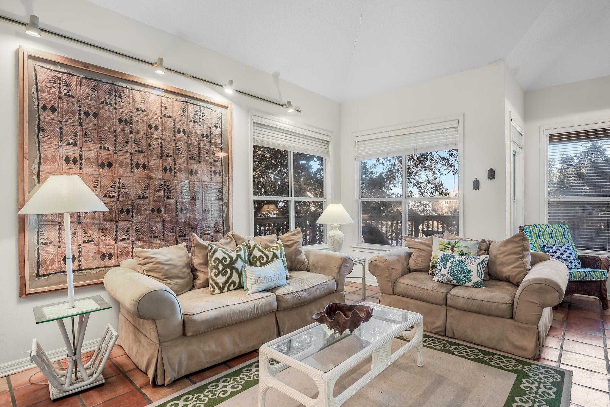 BEACH HIGHLAND - Residential