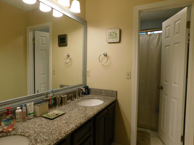 SAVANNAH OAKS - Residential