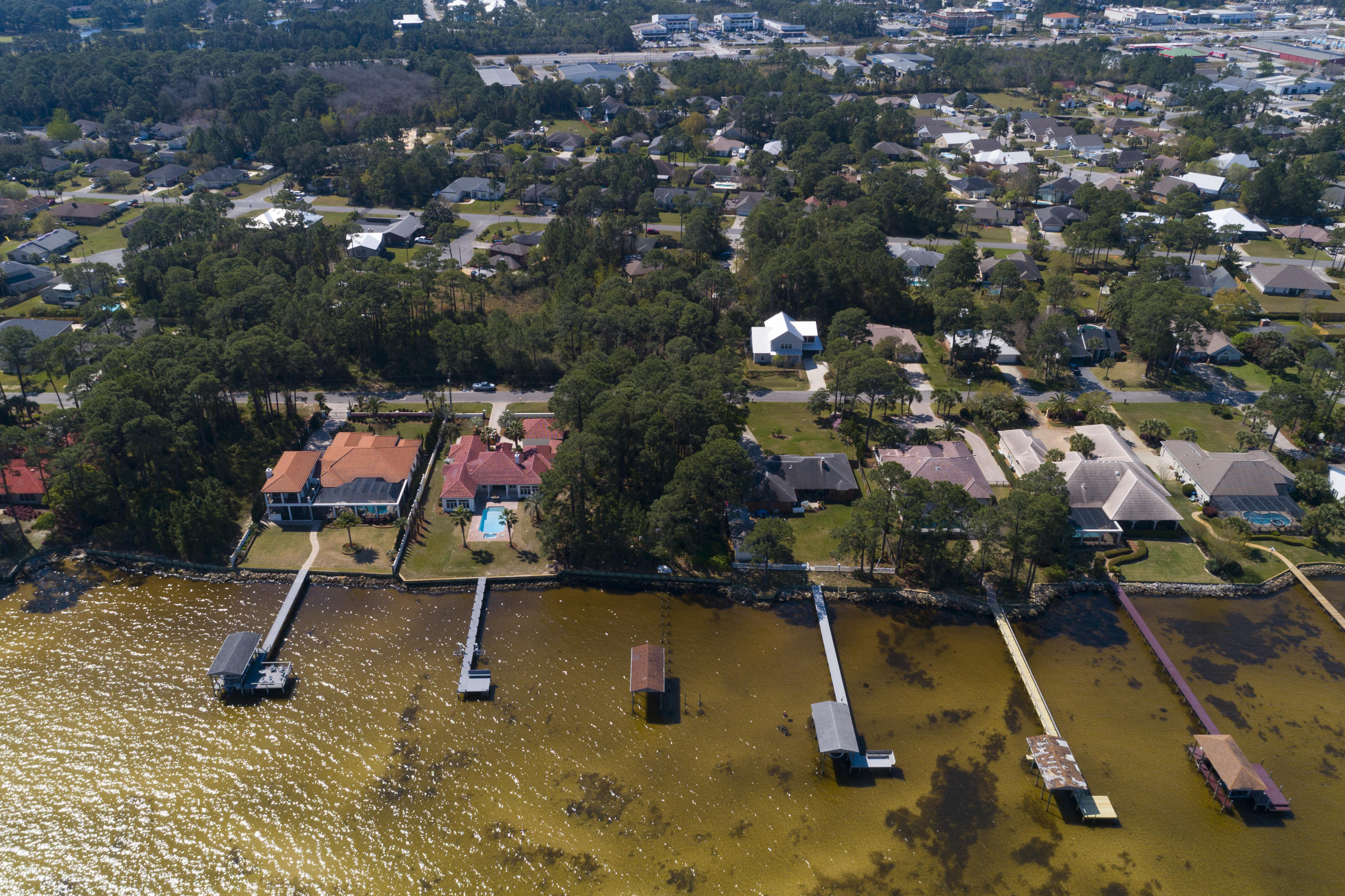 HOLIDAY SHORES ESTATES - Land