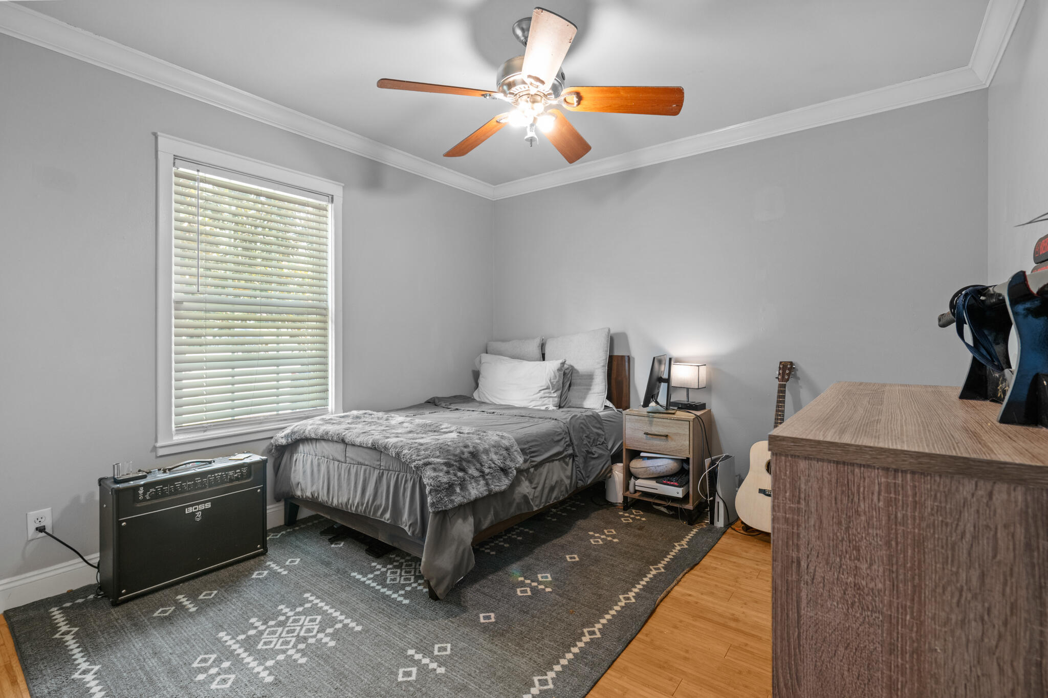 COUNTRY CLUB MANOR - Residential